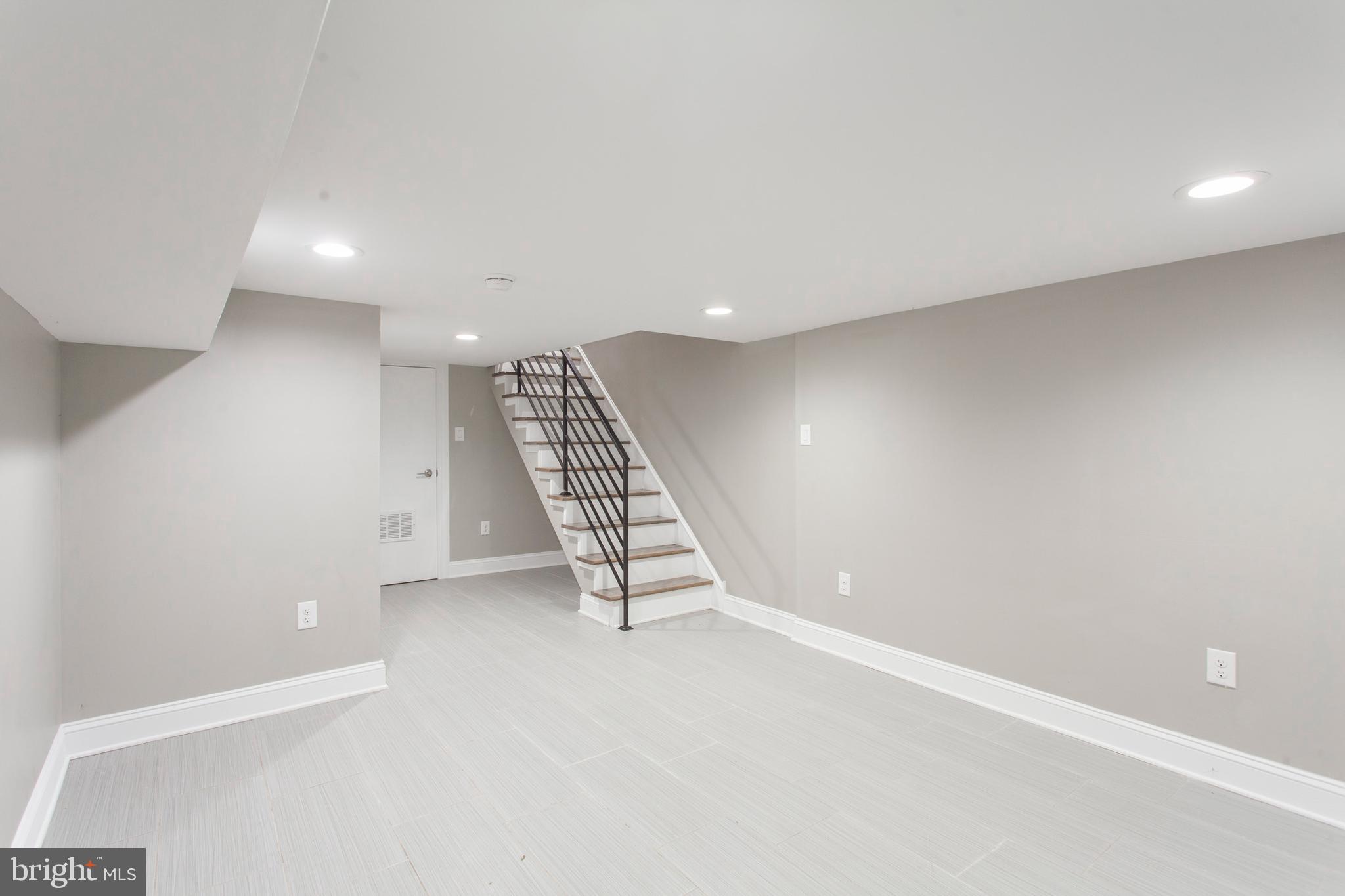 POINT BREEZE - Residential Lease