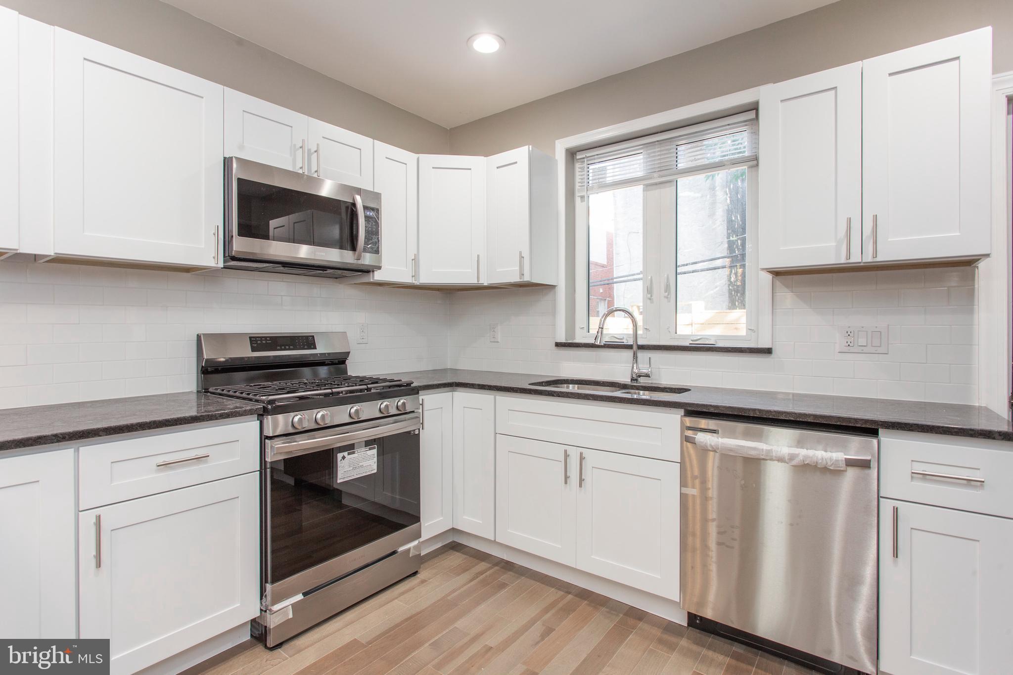 POINT BREEZE - Residential Lease