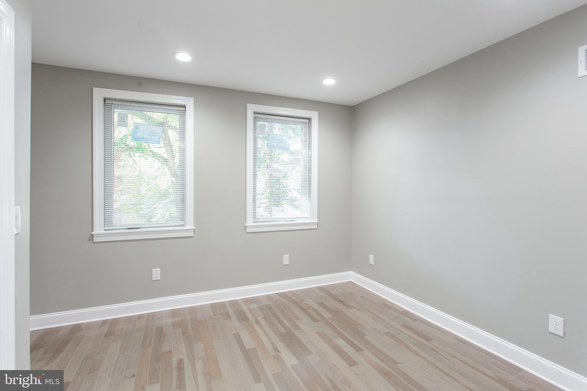 POINT BREEZE - Residential Lease