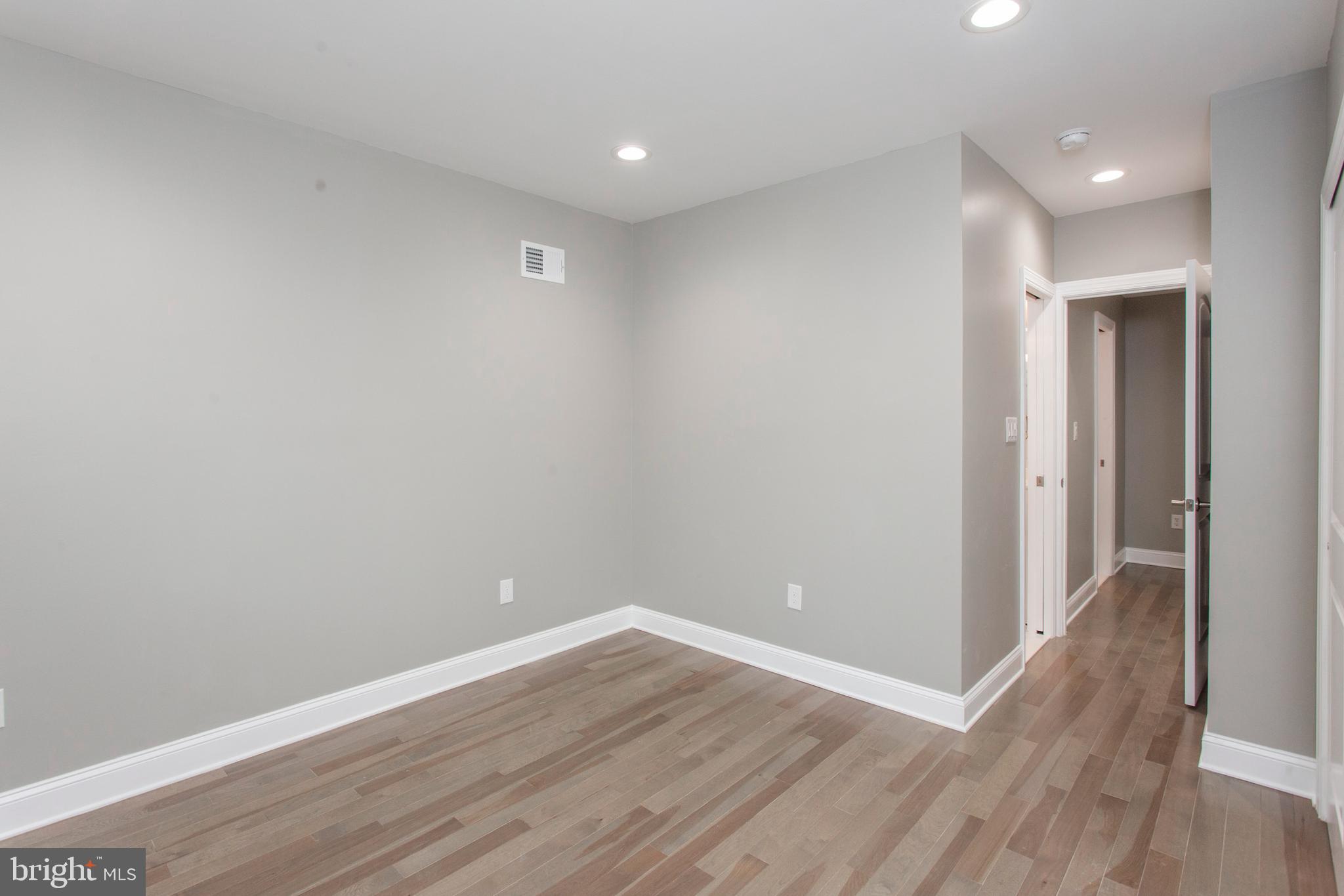 POINT BREEZE - Residential Lease