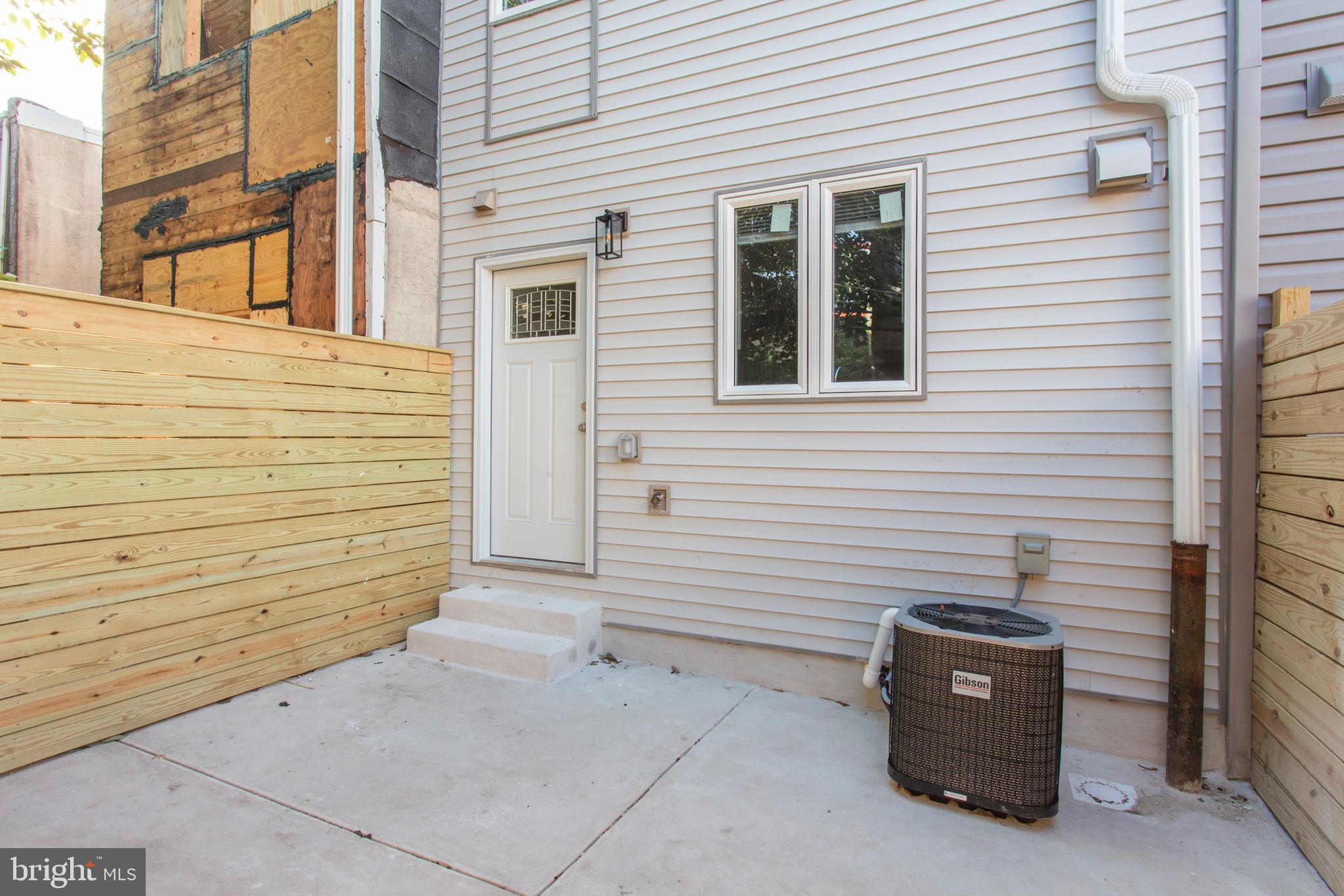 POINT BREEZE - Residential Lease