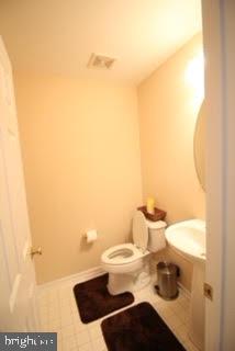 OAK MILL - Residential Lease