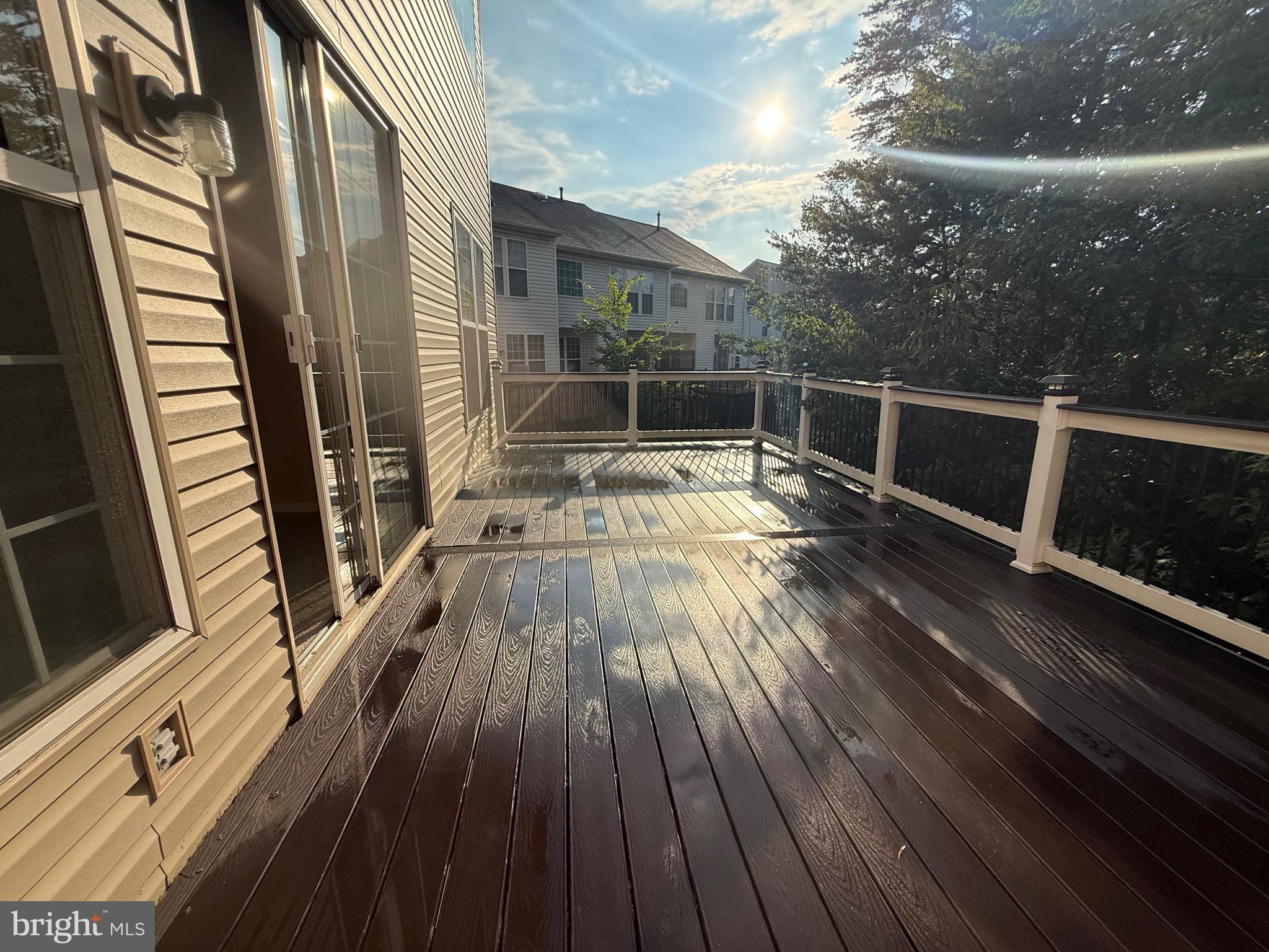 OAK MILL - Residential Lease