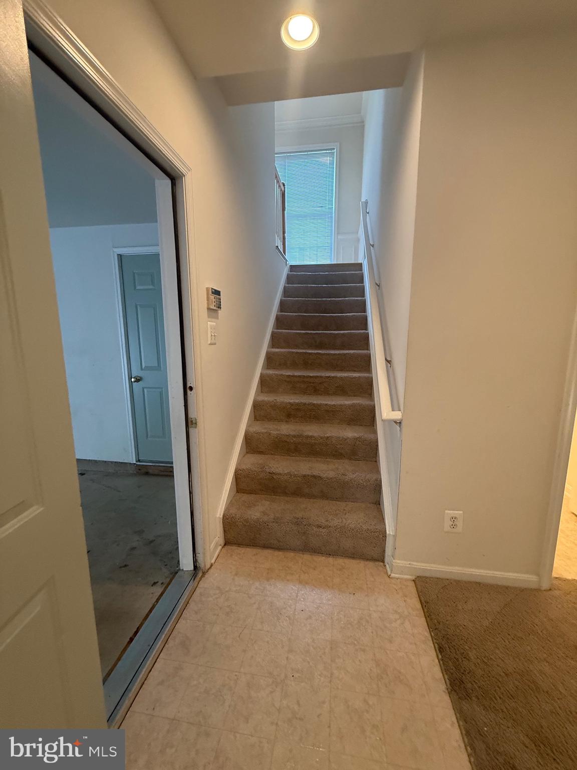 OAK MILL - Residential Lease