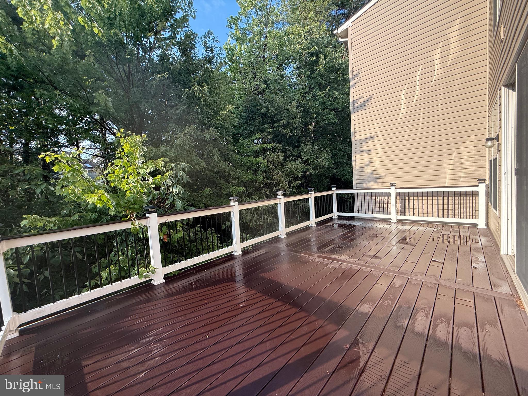 OAK MILL - Residential Lease