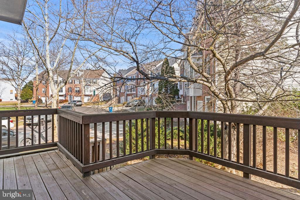 SOUTH RIDING - Residential