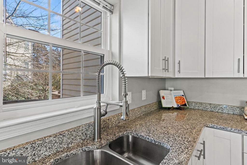 SOUTH RIDING - Residential