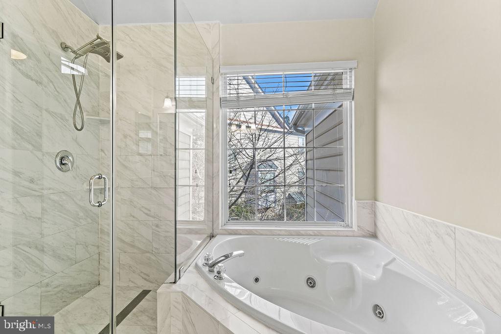 SOUTH RIDING - Residential