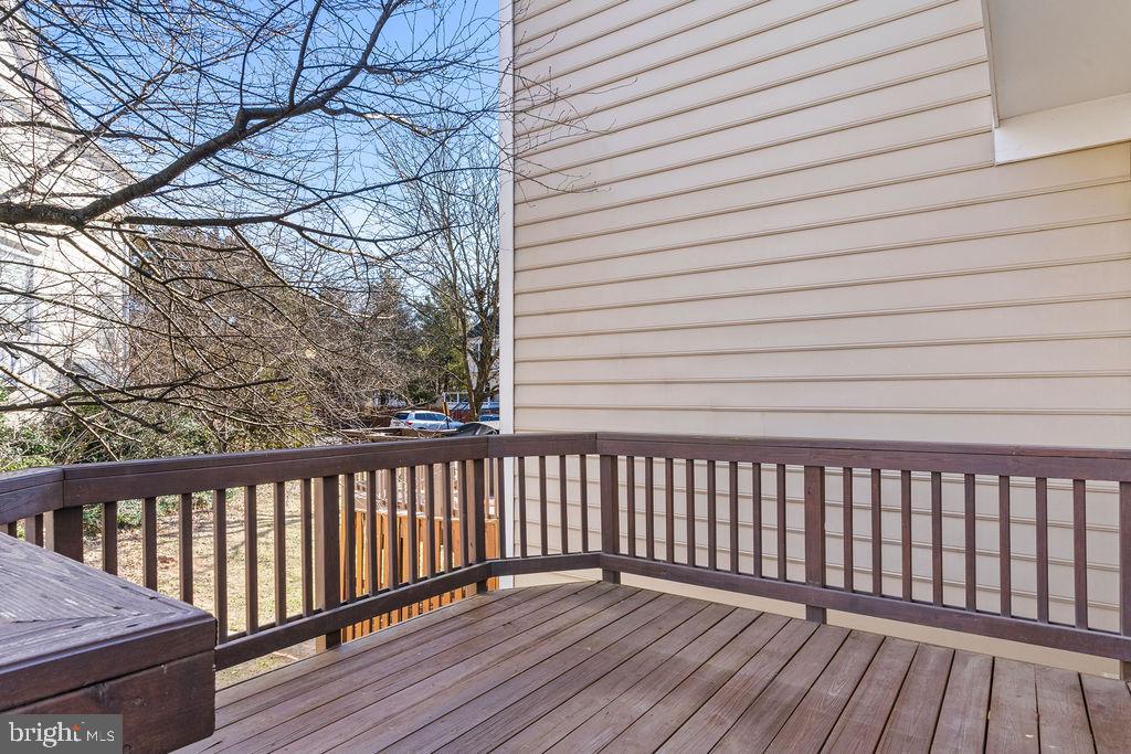 SOUTH RIDING - Residential