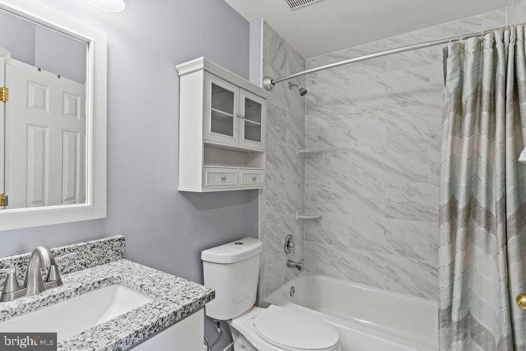 SOUTH RIDING - Residential