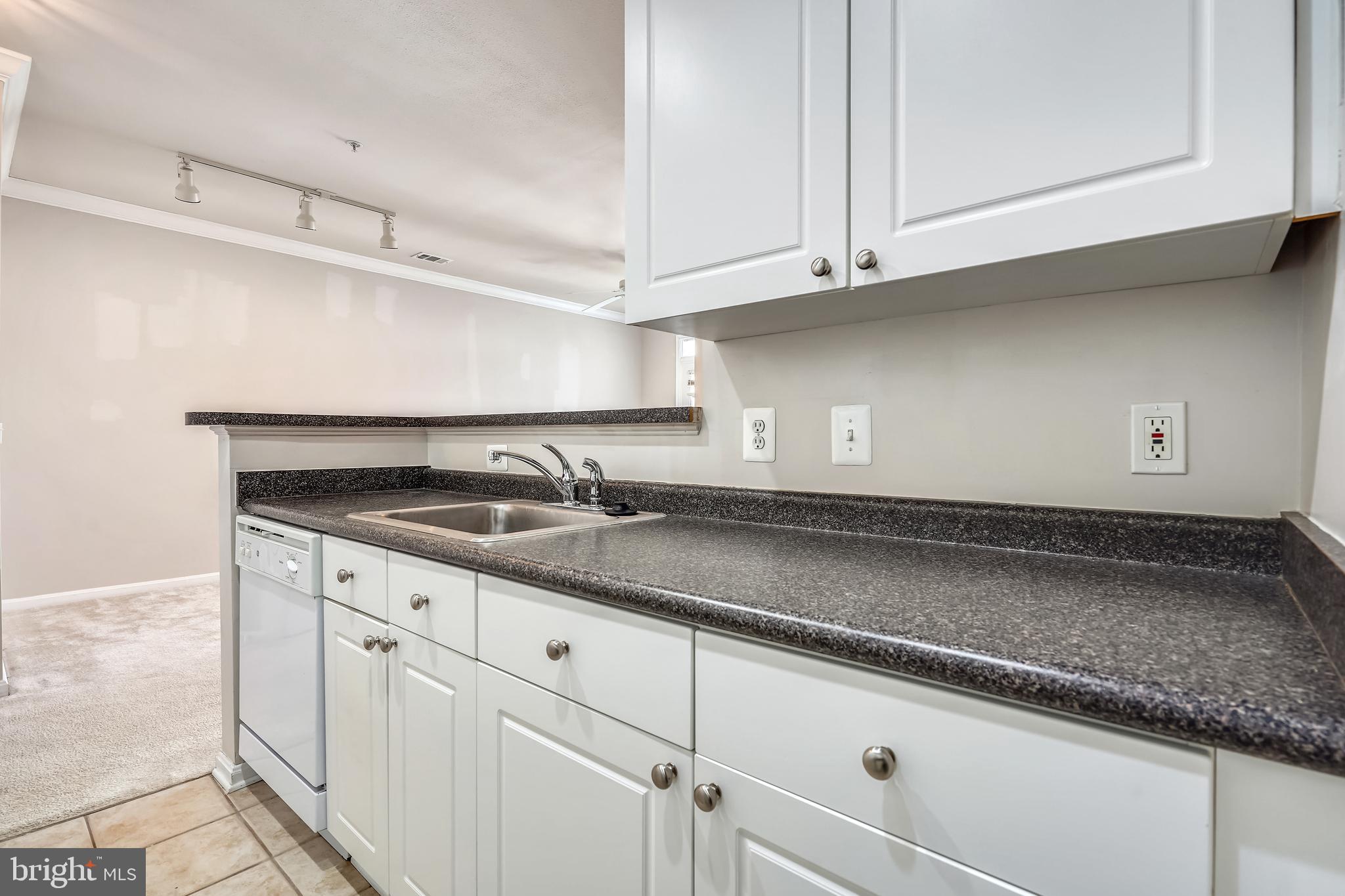 MARQUIS AT VIENNA STATION - Residential Lease