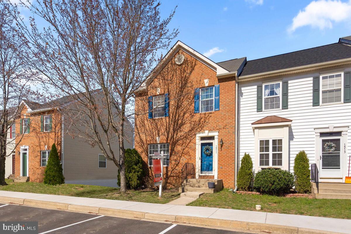 Welcome home to his brick end unit townhome nestled in the Twin Arch Community! Upon entering the home you’ll be greeted with an open floor plan, warm oak vinyl flooring throughout the main level, and updated farmhouse-like light fixtures. Make your way into the eat-in kitchen area which features granite countertops, Samsung Stainless Steel appliances, pantry, recessed lighting and a gas fireplace. Access the deck and enjoy summer BBQ’s with treetop views! As you head upstairs you’ll notice brand new carpet throughout the upper level, and find two bedrooms, and a full bathroom plus the Primary suite. The primary suite includes vaulted ceilings, a walk in closet, and the en suite bathroom. The basement is a fully finished walk out basement. This expansive space is perfect to use as an additional recreation room, play area or office space. Come enjoy all this home has to offer plus it’s minutes away from downtown Mount Airy, Twin Arch Shopping Center, plus a great commuter location with easy access to Baltimore/Frederick/DC with easy access to I-70.