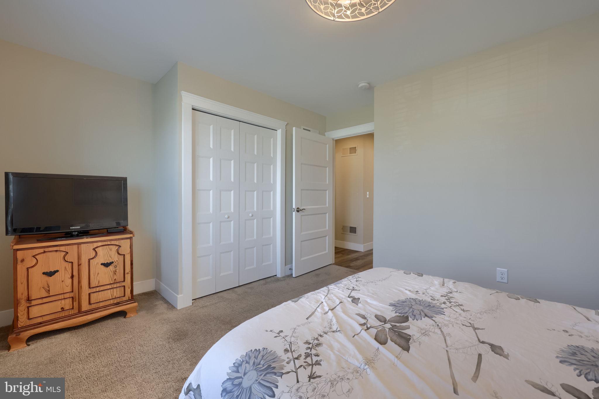 STONECROFT VILLAGE - Residential