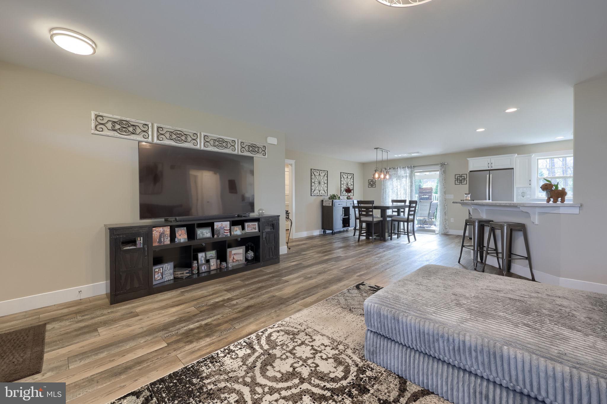 STONECROFT VILLAGE - Residential