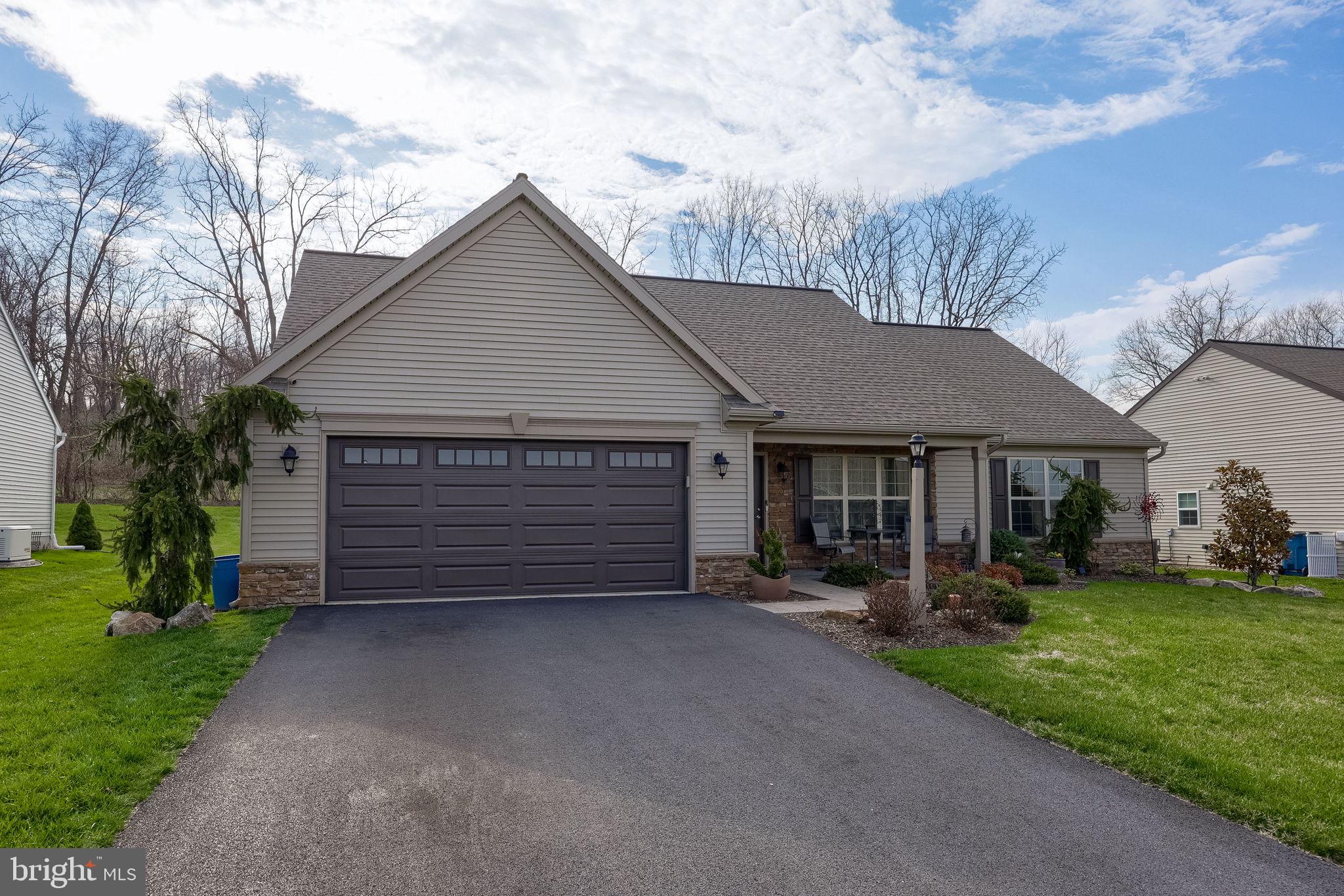 STONECROFT VILLAGE - Residential