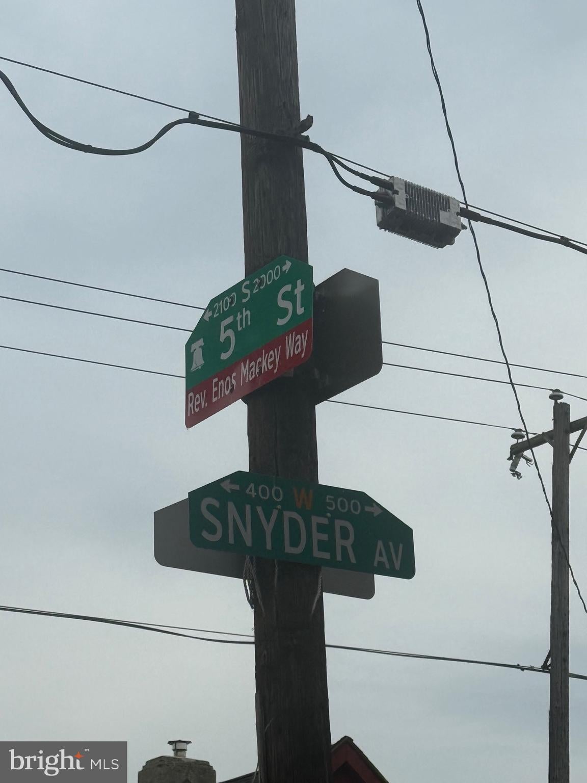 2022 S 5TH STREET