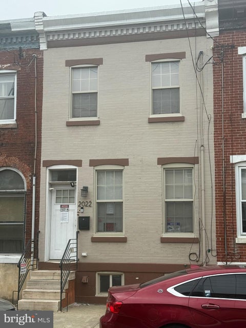 Townhouse For Sale - 2022 S 5th Street<br/> PHILADELPHIA, PA 19148