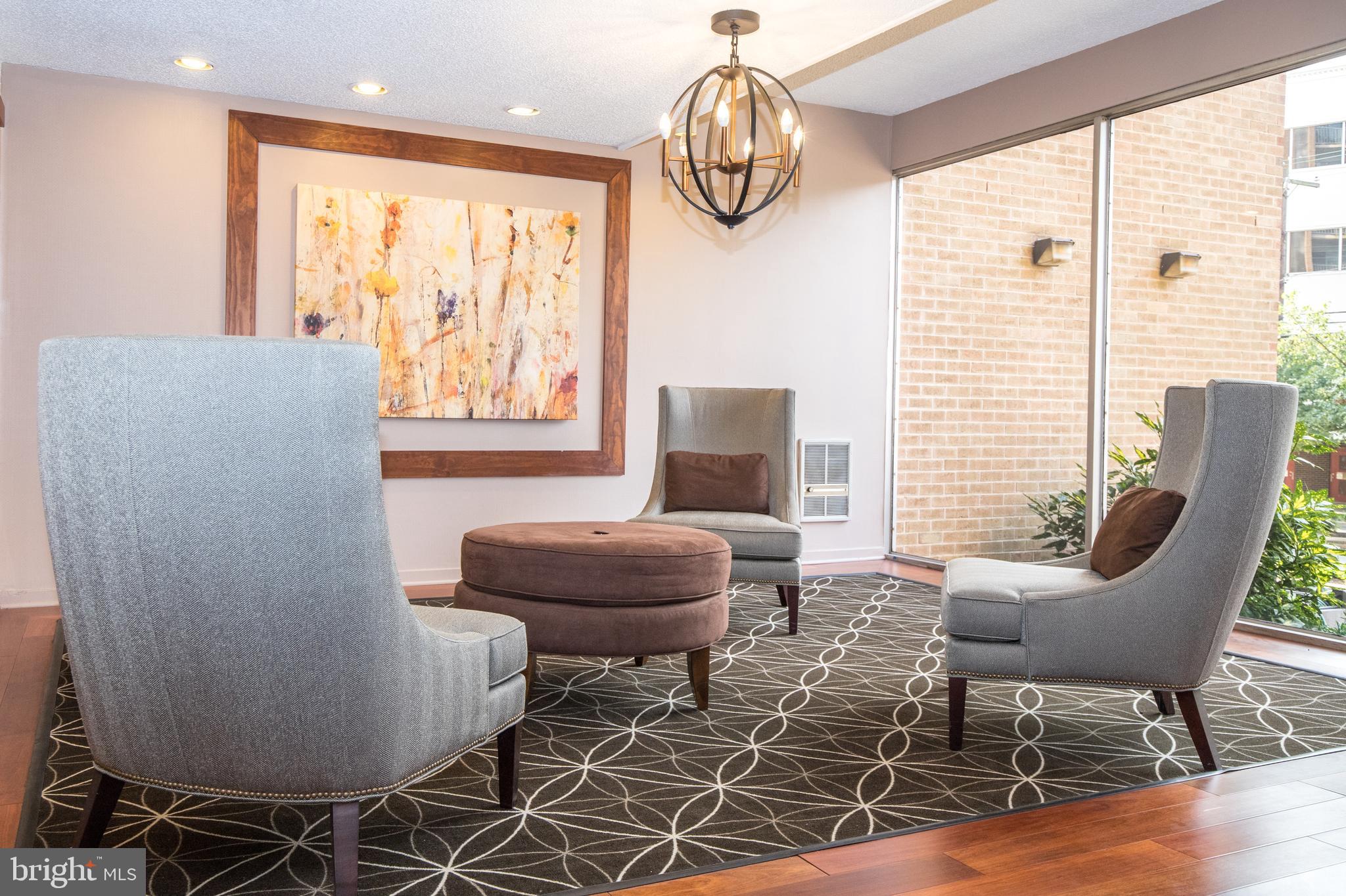 100 WEST AVENUE 803W