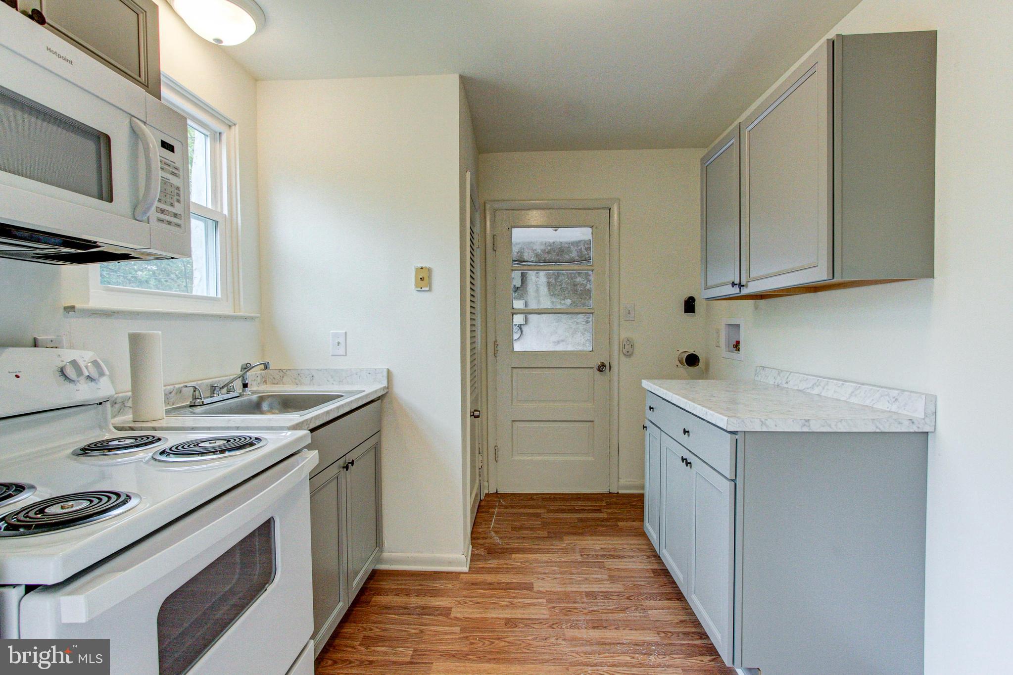 LANSDALE - Residential