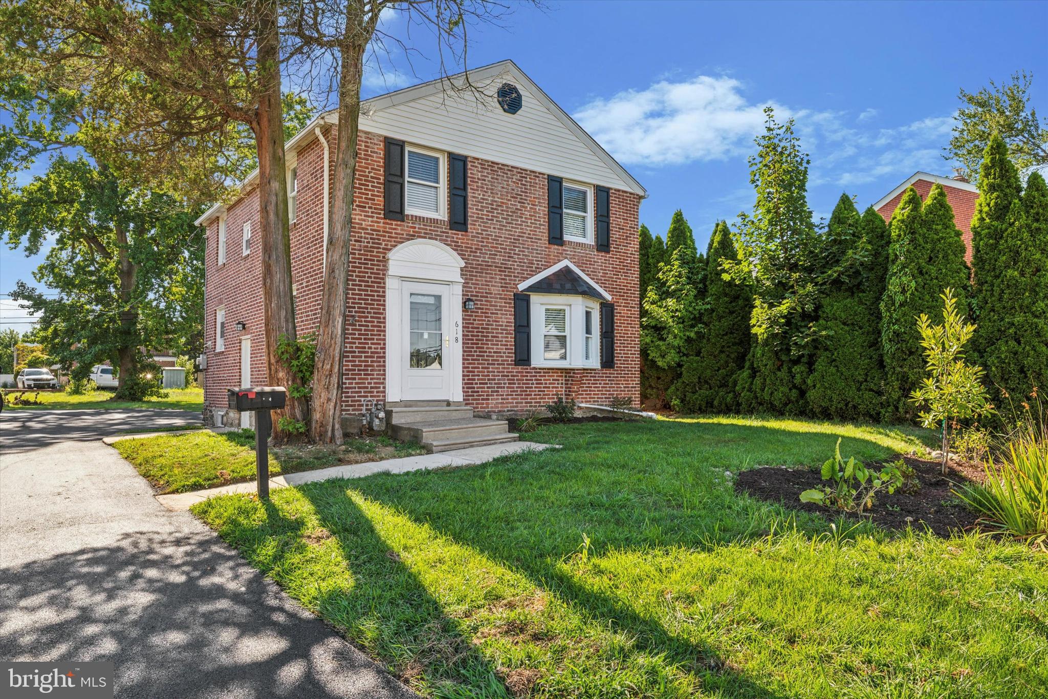 Welcome to 618 W South Avenue. This stunning brick Colonial has been completely renovated. The exterior features all new roofing and vinyl siding, along with replacement tilt-in windows and new exterior doors. For heating and cooling, there is a York gas heater and central air conditioning system, complemented by a new chimney liner and brick pointing. The electrical system has been upgraded with new 200 amp service, updated wiring, and outlets. The modern kitchen is newly remodeled and ultra-modern, featuring an expanded layout with new cabinets, Quartz countertops, subway tile backsplash, DW, GE gas range, an island and hardwood floors. The second floor boasts new wall-to-wall carpeting throughout. In the plumbing department, there is new copper plumbing and fixtures in the bathrooms, along with newly installed sewer and water lines running from the basement to the street. The basement has been waterproofed with a lifetime guarantee and includes two sump pumps, a recreation room, an office or fourth bedroom with a large closet, a laundry room, and a powder room combo. The outdoor space includes a newly paved driveway, a rear patio, a spacious yard, and a one-car garage with a new roof and framing, plus a sun deck. Situated in the Blue-Ribbon Interboro School District, this home is not just a drive-by. It is truly like-new and a must-see! Includes a 1 year Home Warranty (AHS) at settlement.
This home is ideally situated near Glenolden Train Station for effortless commuting and is just minutes away from Center City Philadelphia, Philadelphia International Airport, and the South Philadelphia Sports Complex.
With unmatched convenience close to public transportation, major highways, shopping, parks, and playgrounds, this property is a must-see. Don’t hesitate! Schedule your appointment today and consider making a serious offer on this fantastic home!