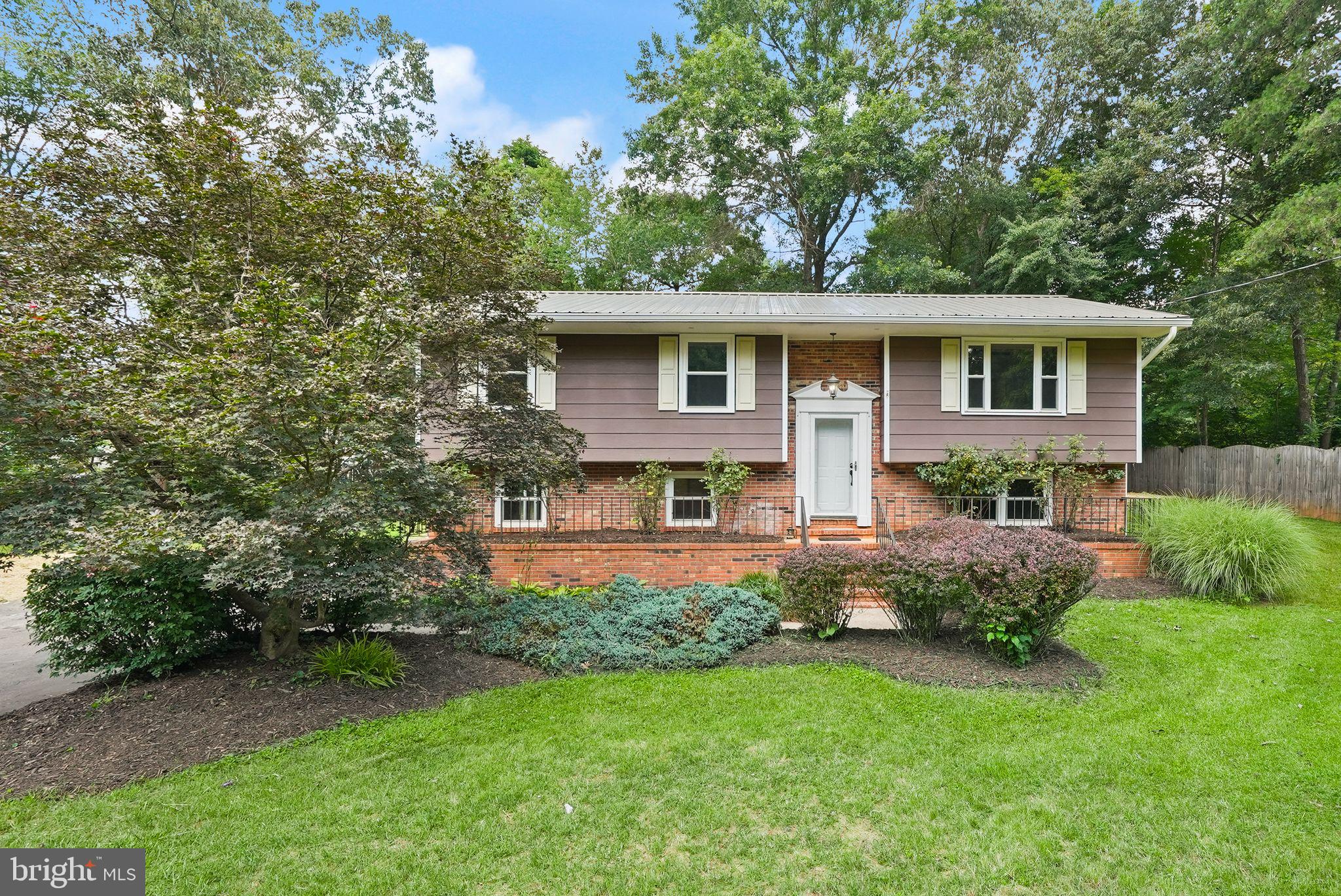 3 HICKORY LANE
