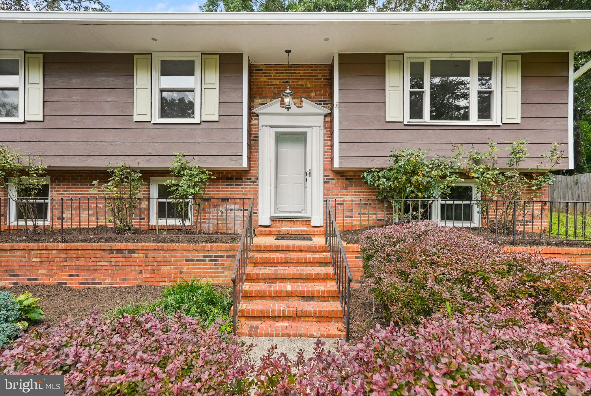 3 HICKORY LANE