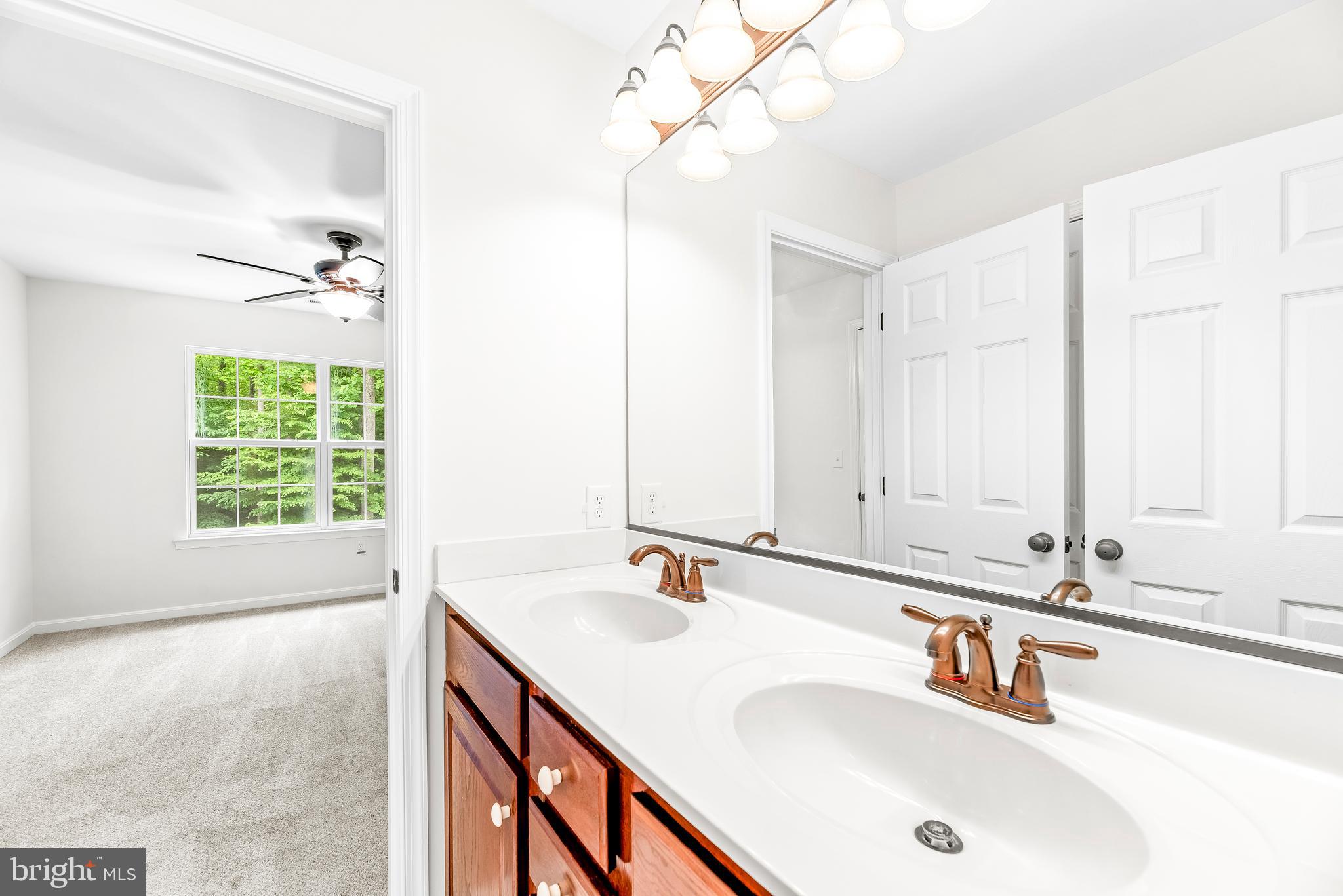 HOLBROOK ESTATES - Residential