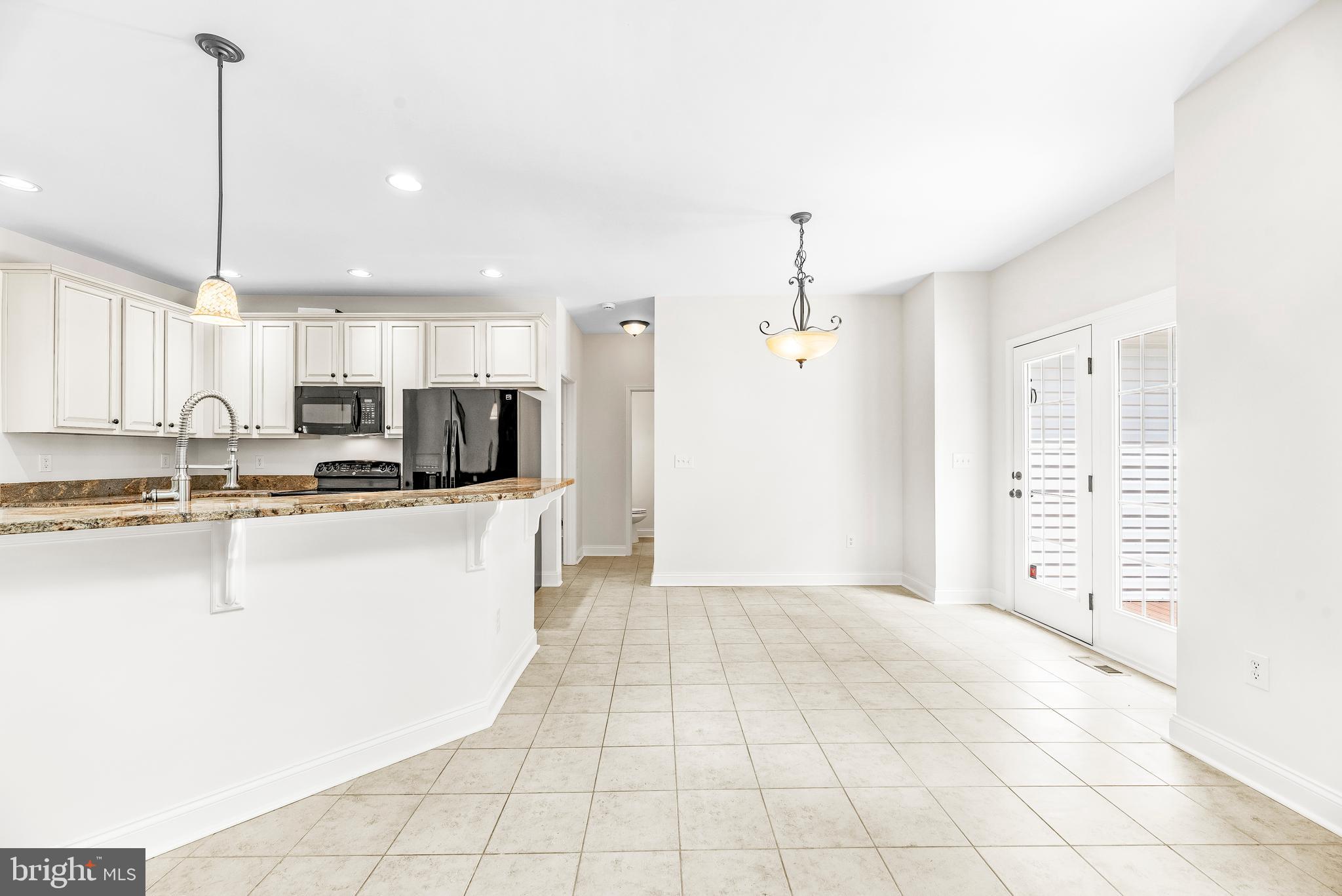 HOLBROOK ESTATES - Residential