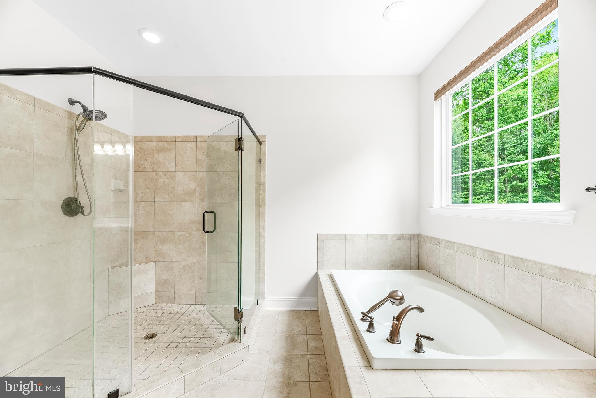 HOLBROOK ESTATES - Residential