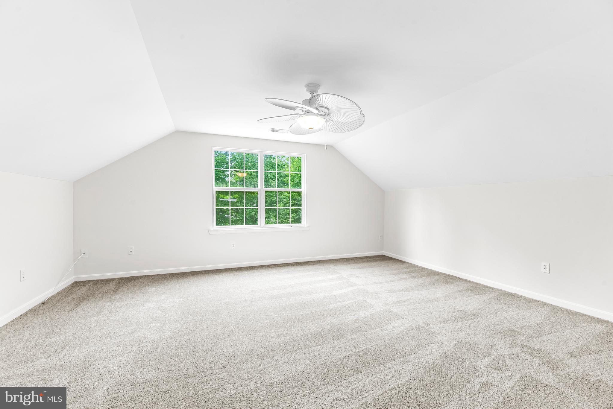 HOLBROOK ESTATES - Residential