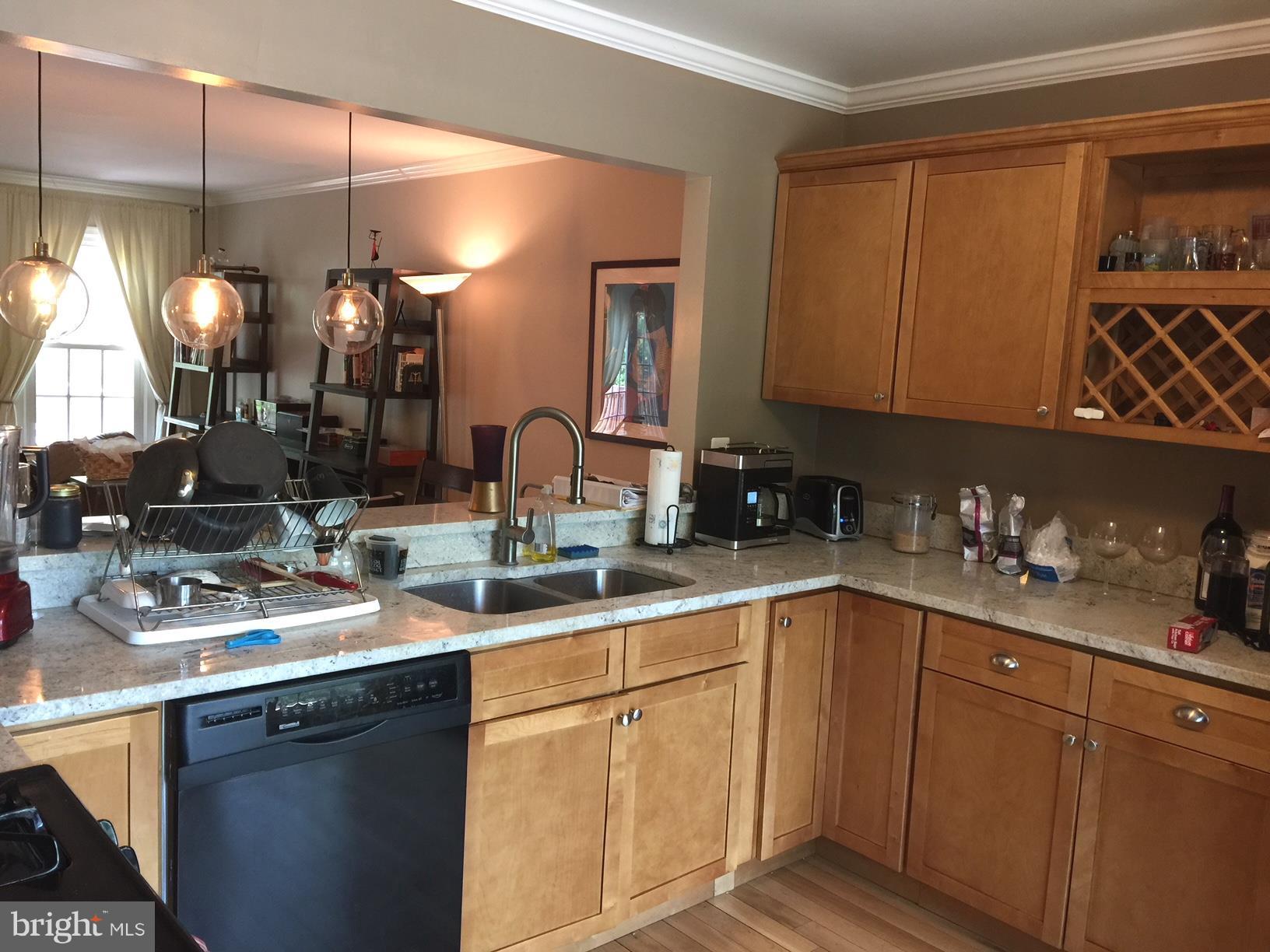 COLONIAL HEIGHTS - Residential