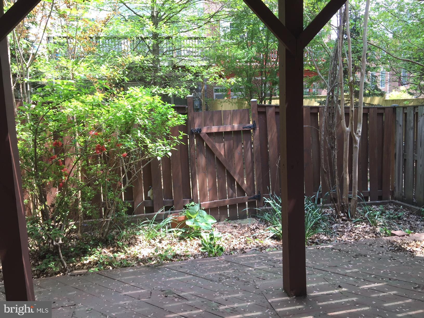 COLONIAL HEIGHTS - Residential