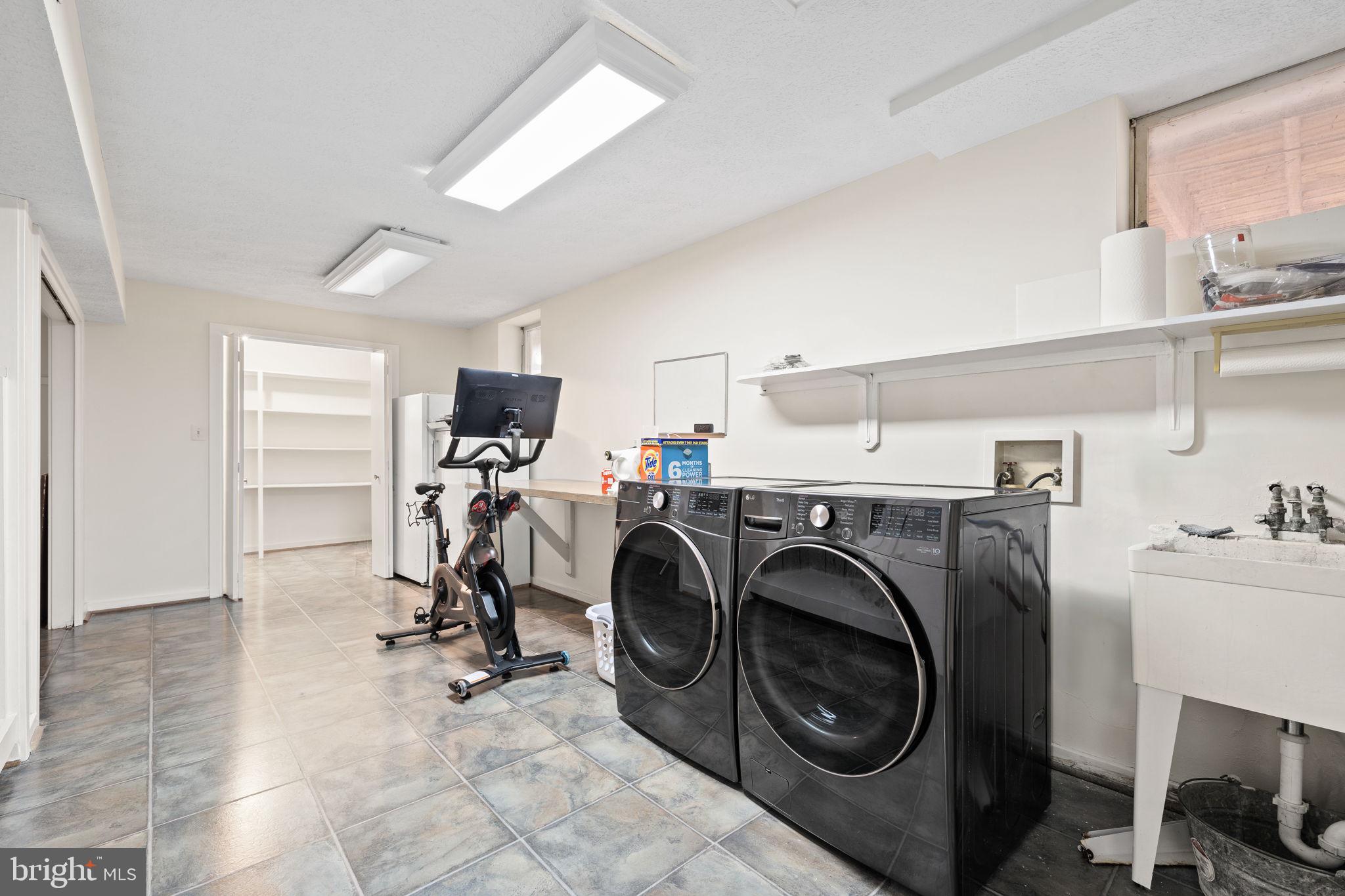 MIDDLE VALLEY - Residential