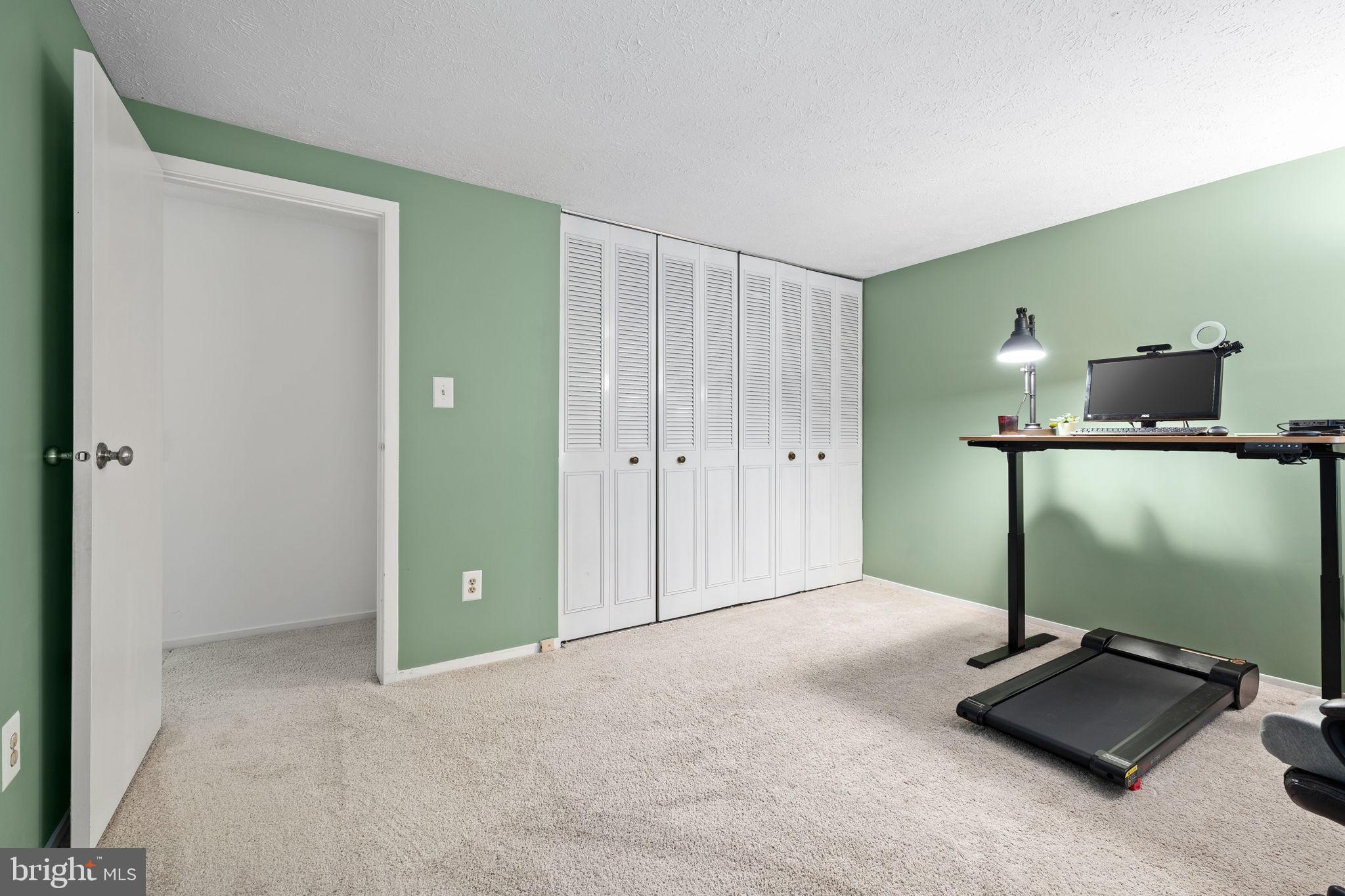 MIDDLE VALLEY - Residential