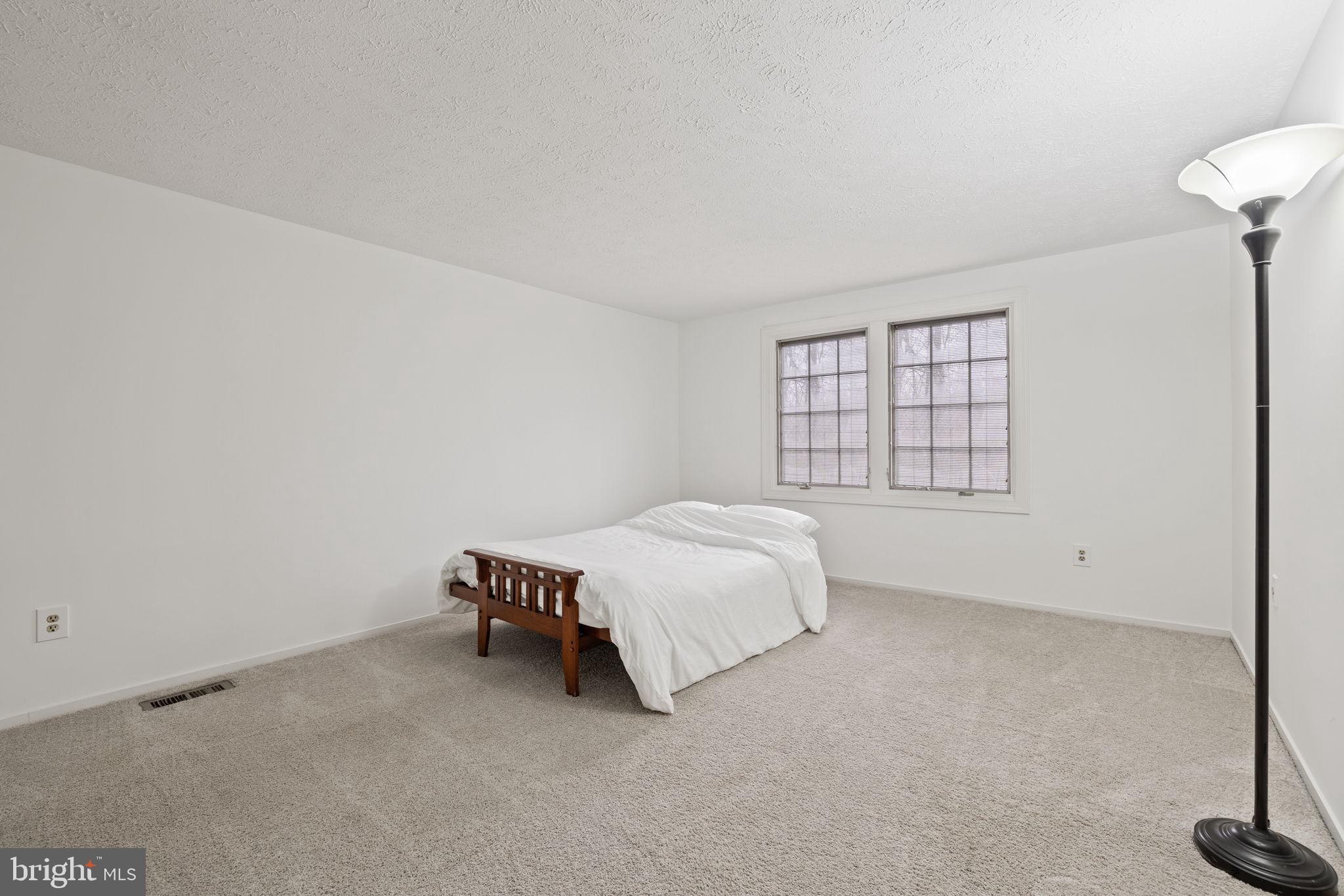 MIDDLE VALLEY - Residential