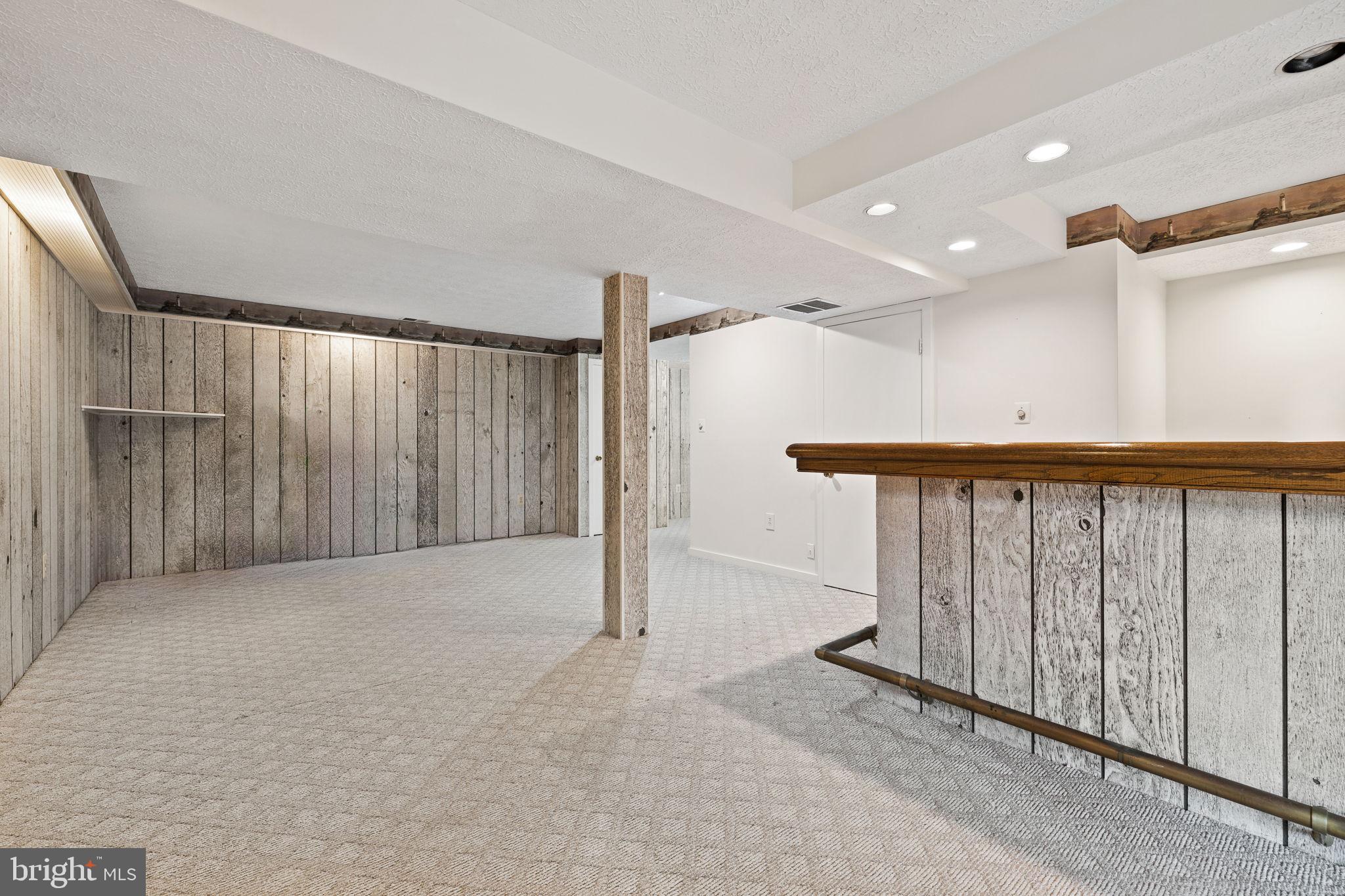 MIDDLE VALLEY - Residential