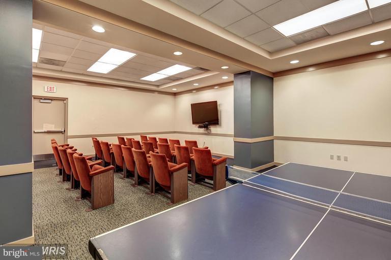 RIVER PLACE EAST - Residential Lease