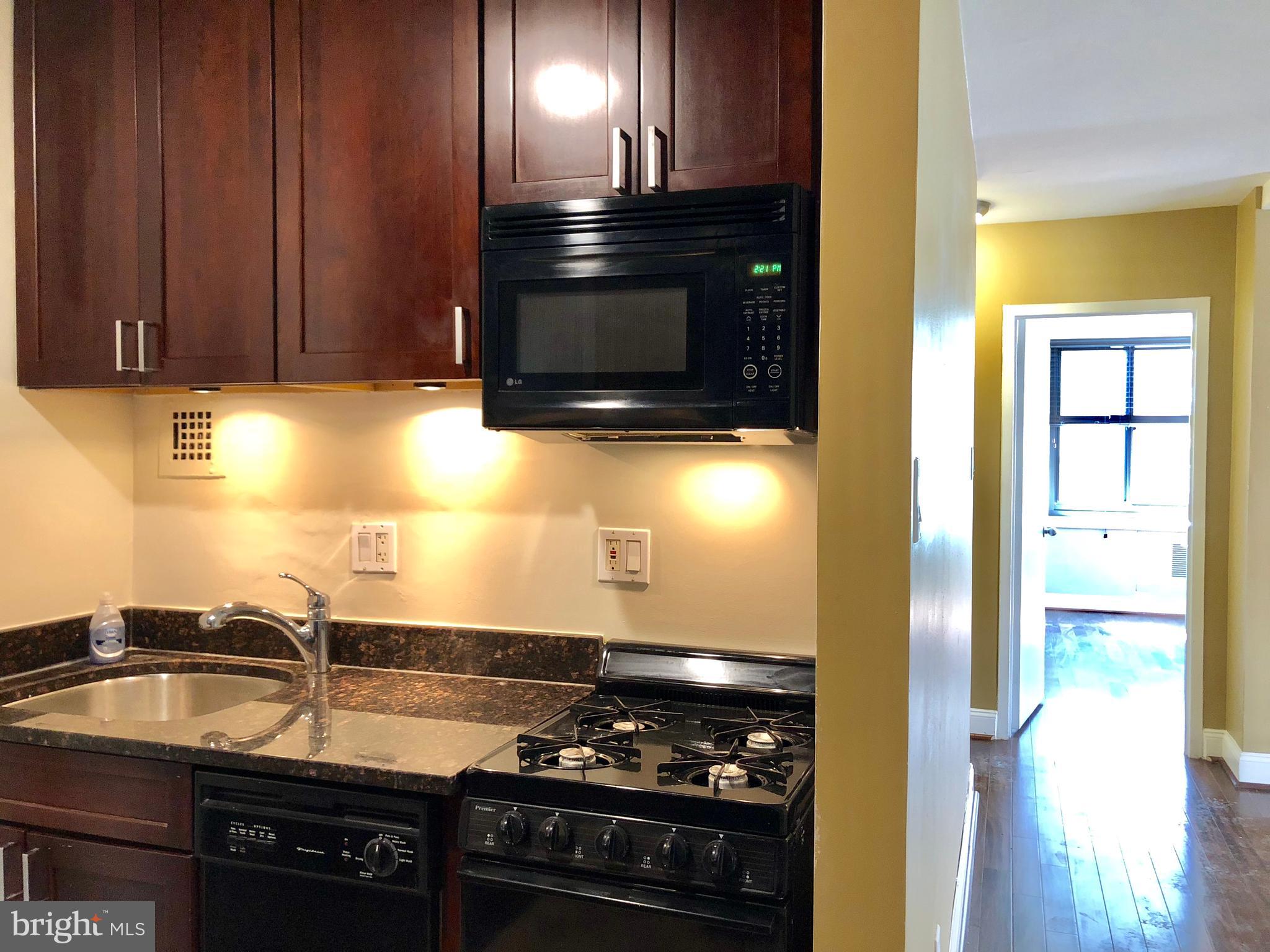 RIVER PLACE EAST - Residential Lease