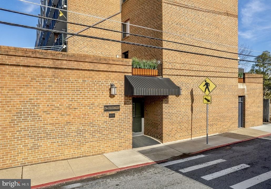 THE TECUMSEH - Residential