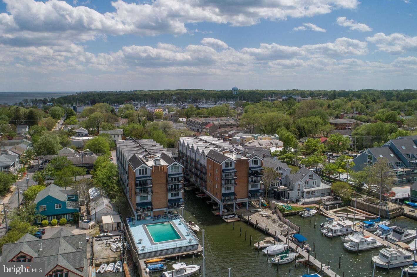 THE TECUMSEH - Residential