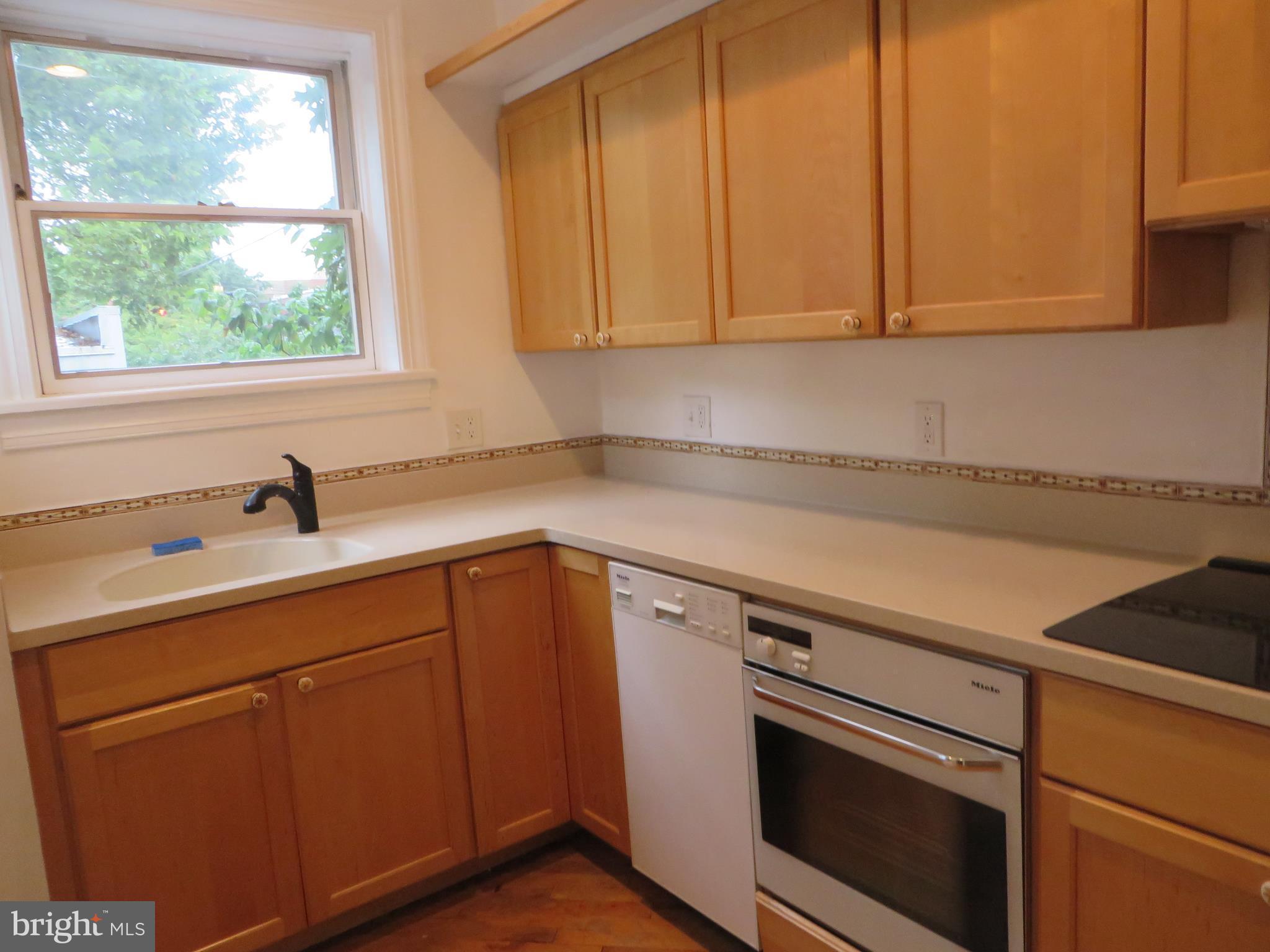 CARRIAGE WORKS - Residential Lease