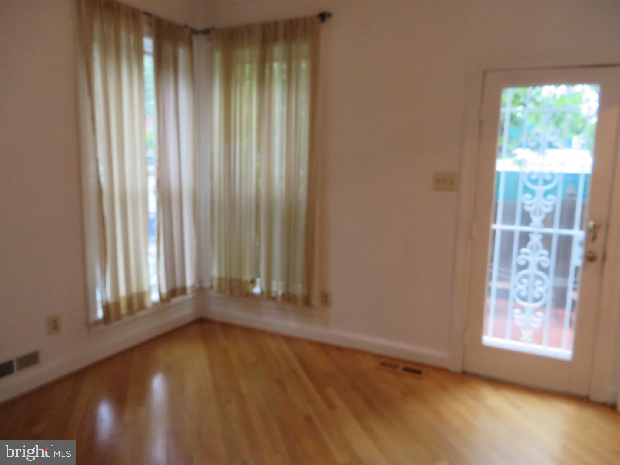 CARRIAGE WORKS - Residential Lease