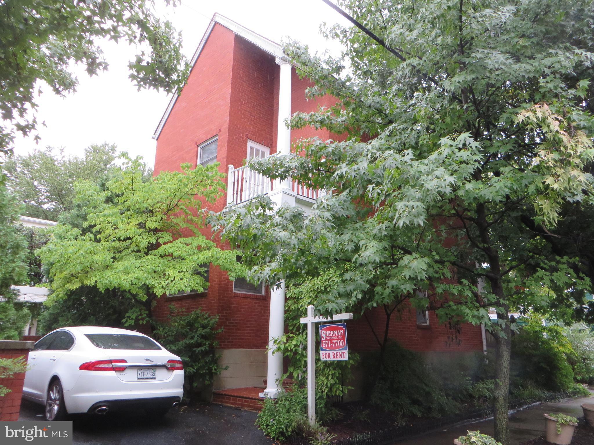 CARRIAGE WORKS - Residential Lease