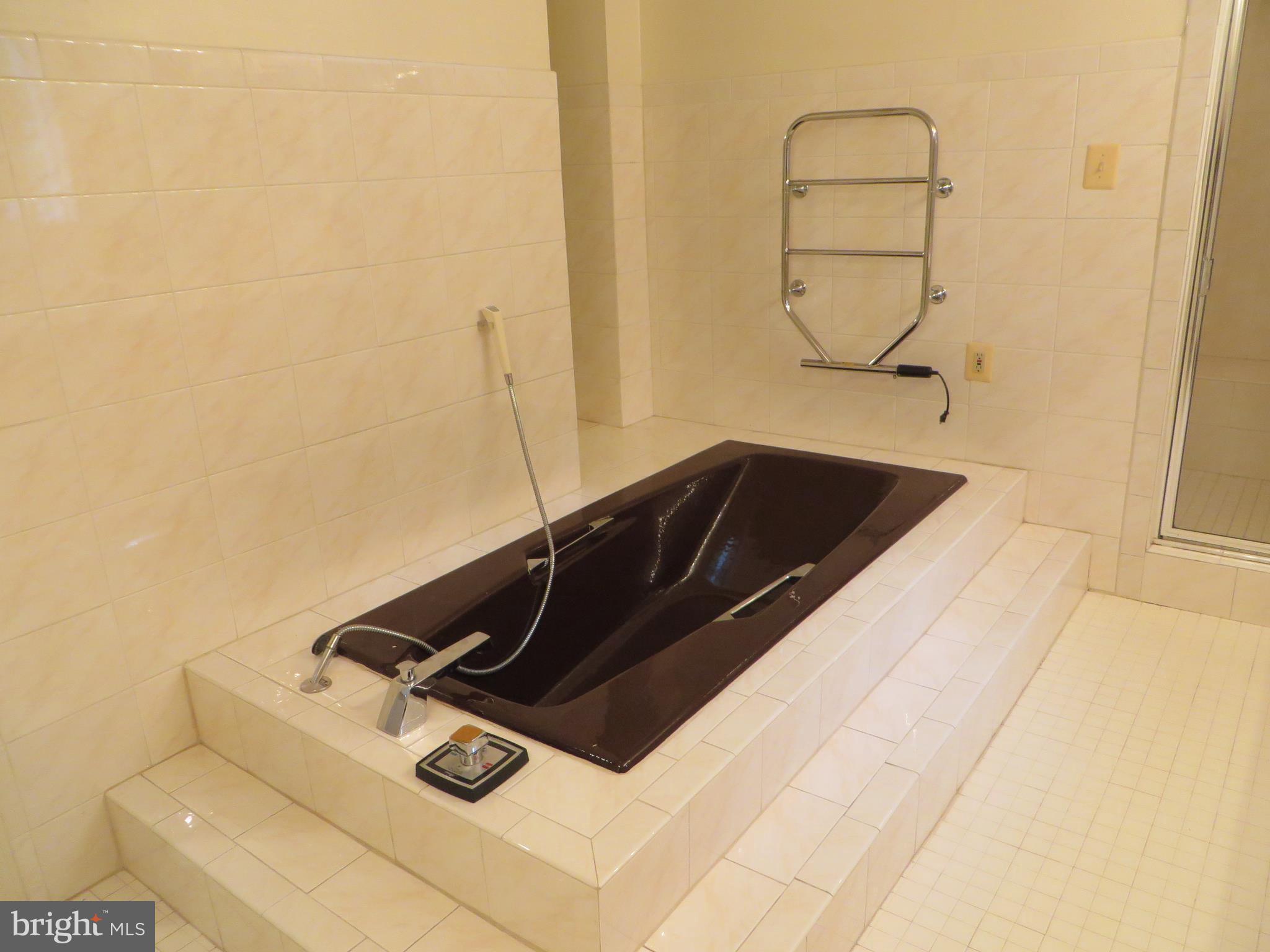 CARRIAGE WORKS - Residential Lease