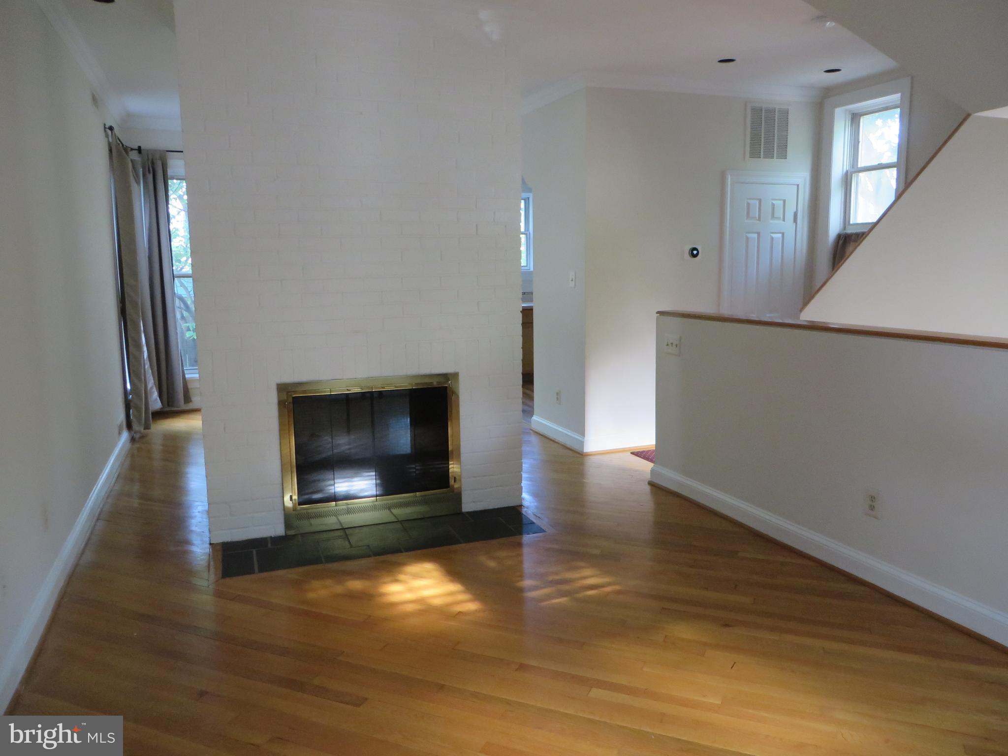 CARRIAGE WORKS - Residential Lease