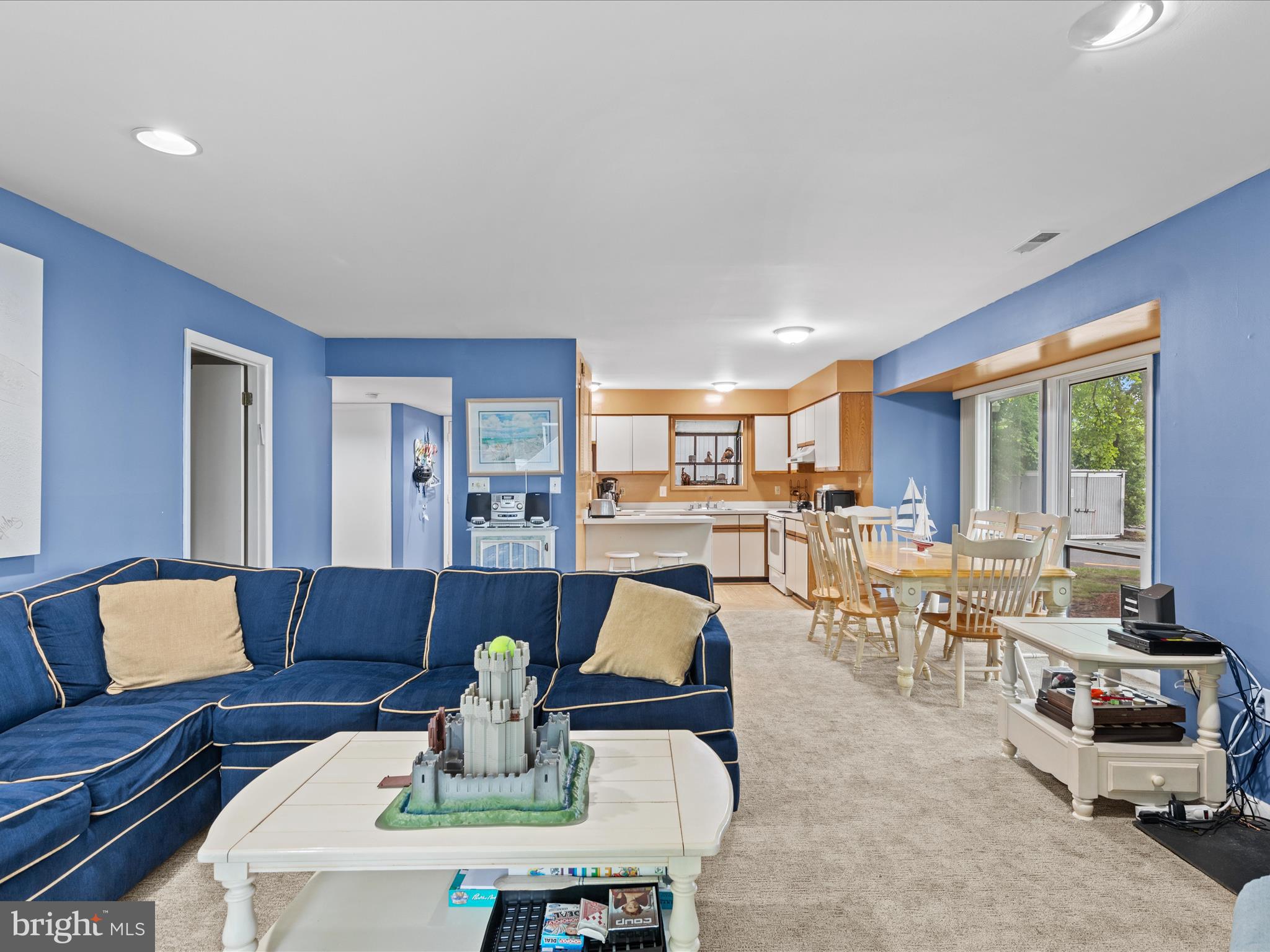 SEA COLONY WEST - Residential