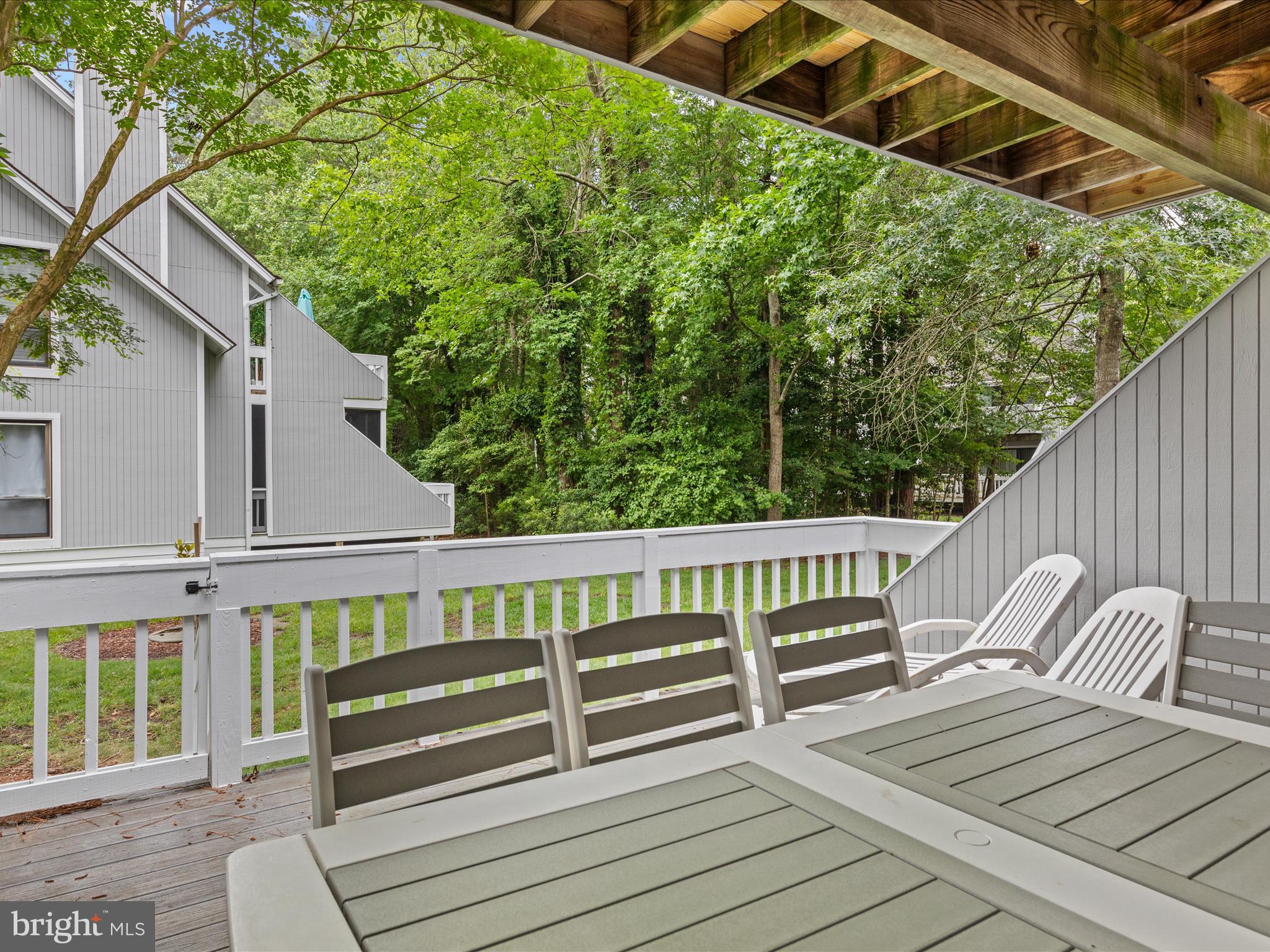 SEA COLONY WEST - Residential