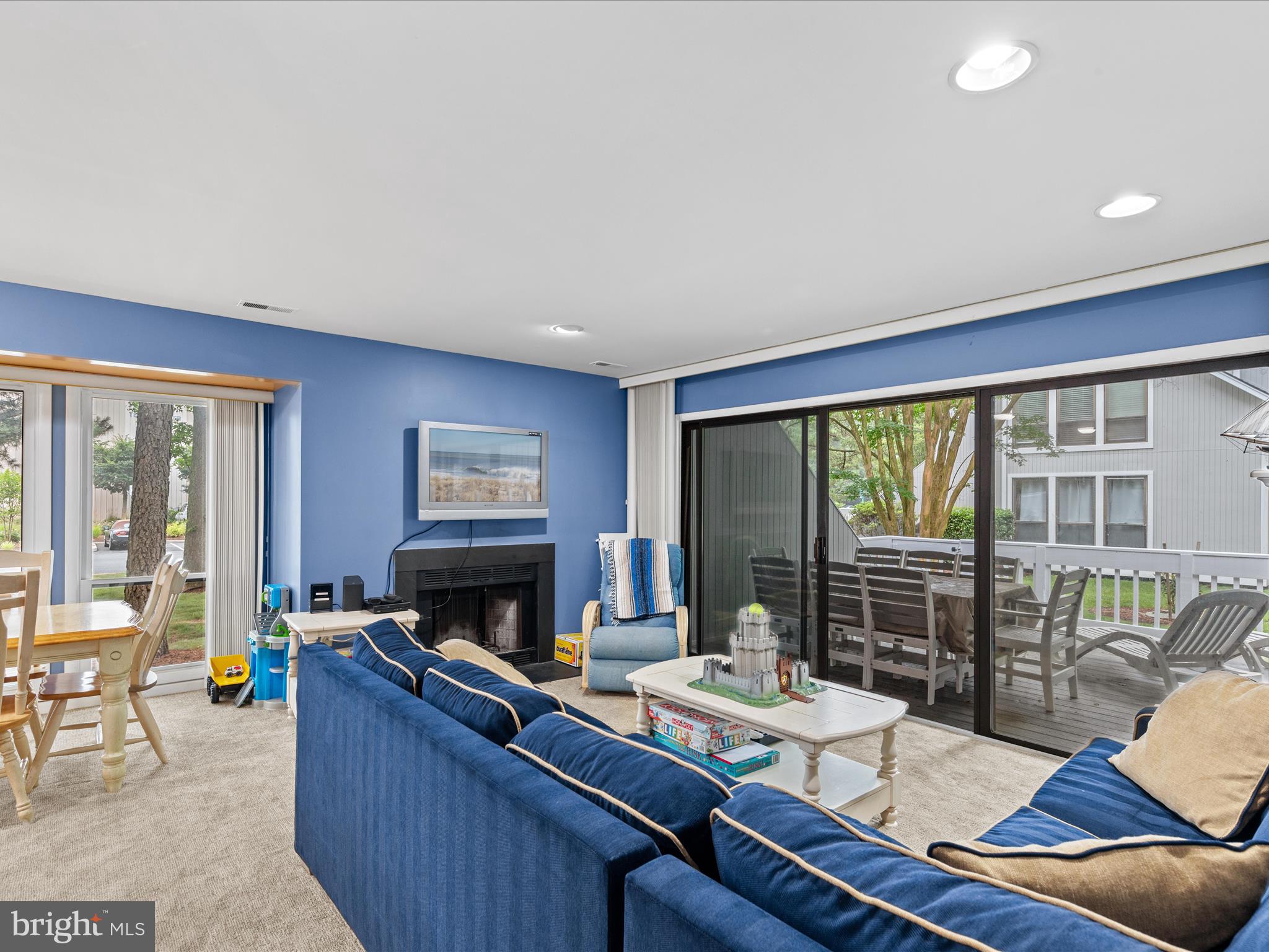 SEA COLONY WEST - Residential