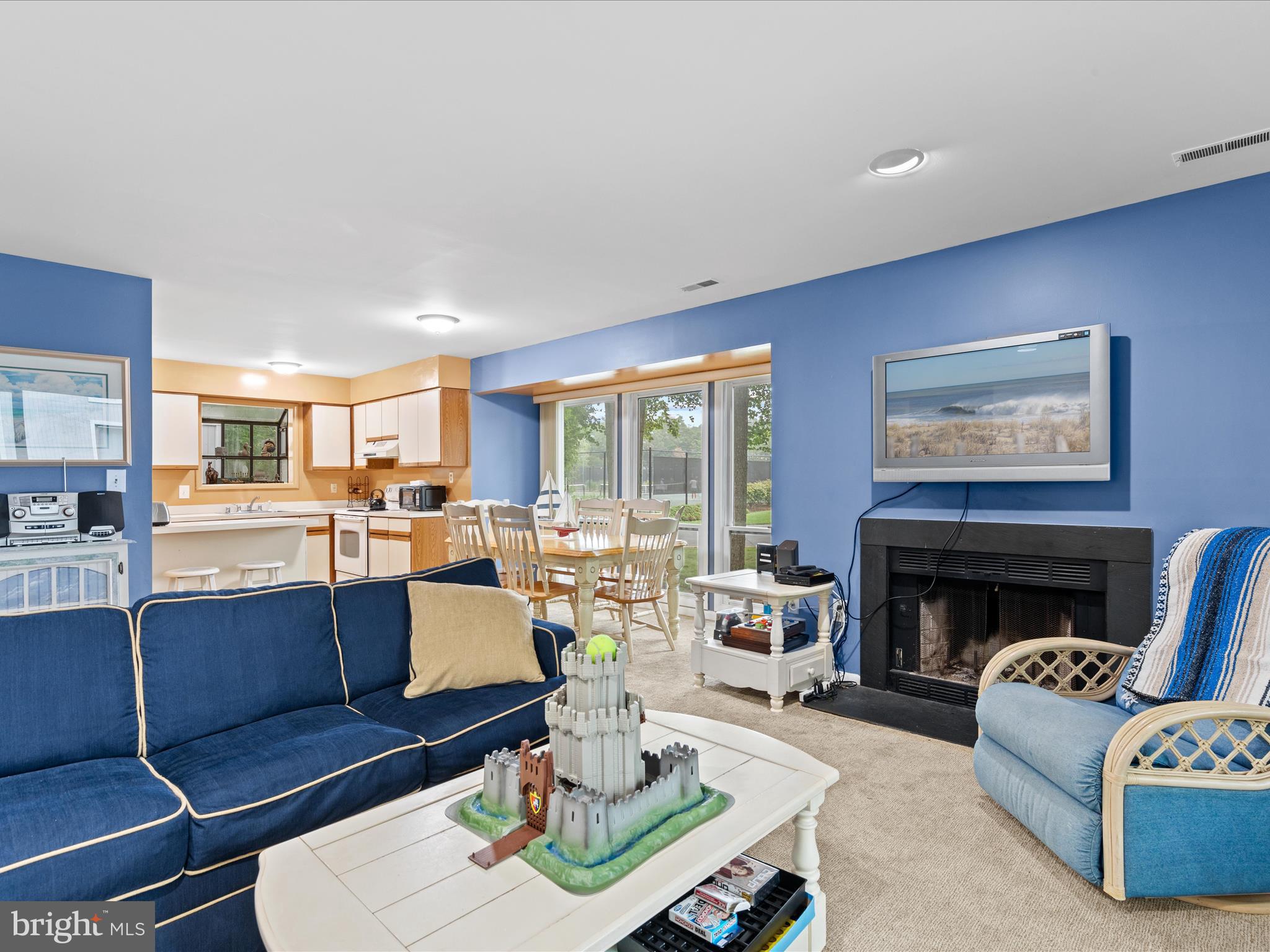 SEA COLONY WEST - Residential