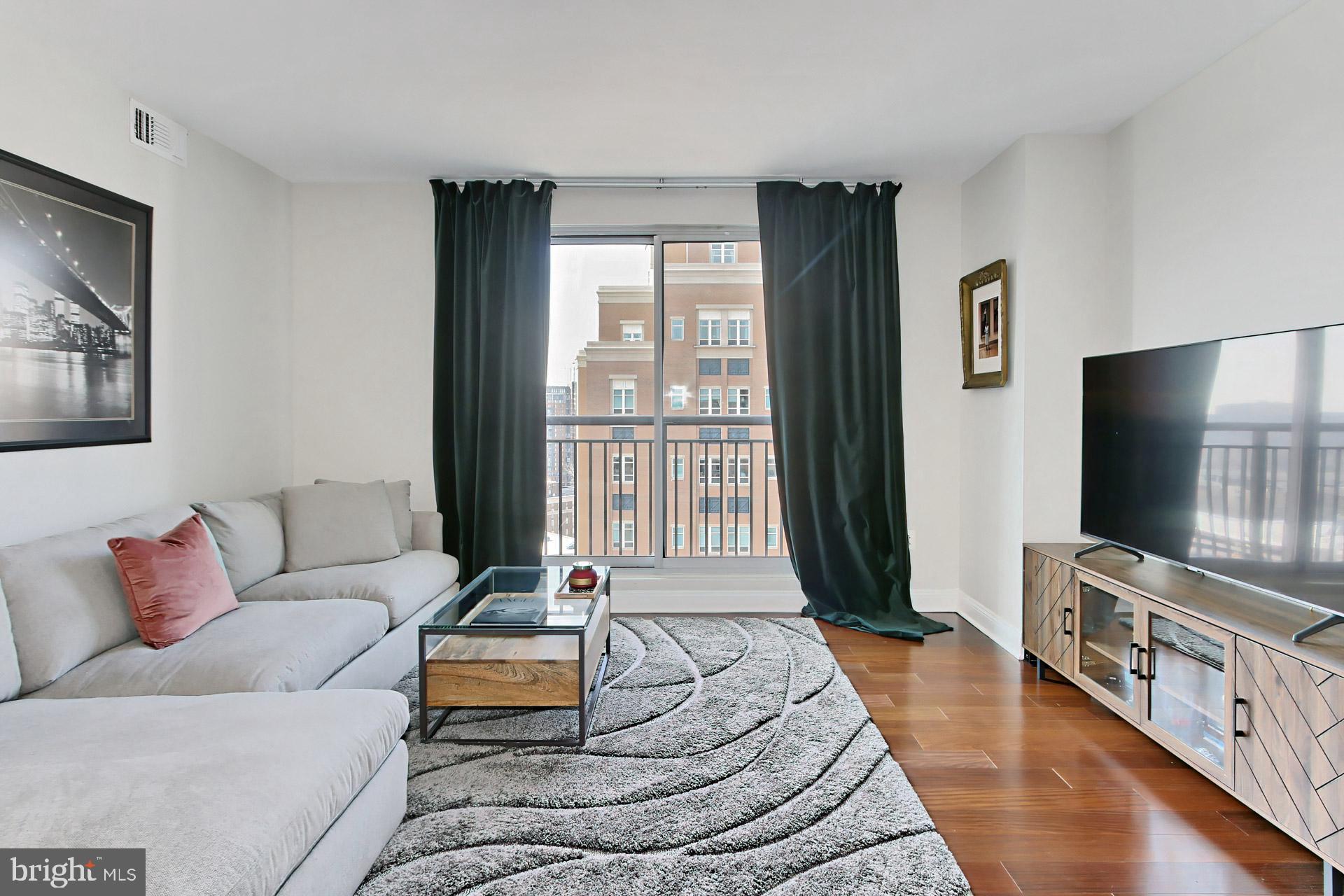 THE JAMIESON - Residential